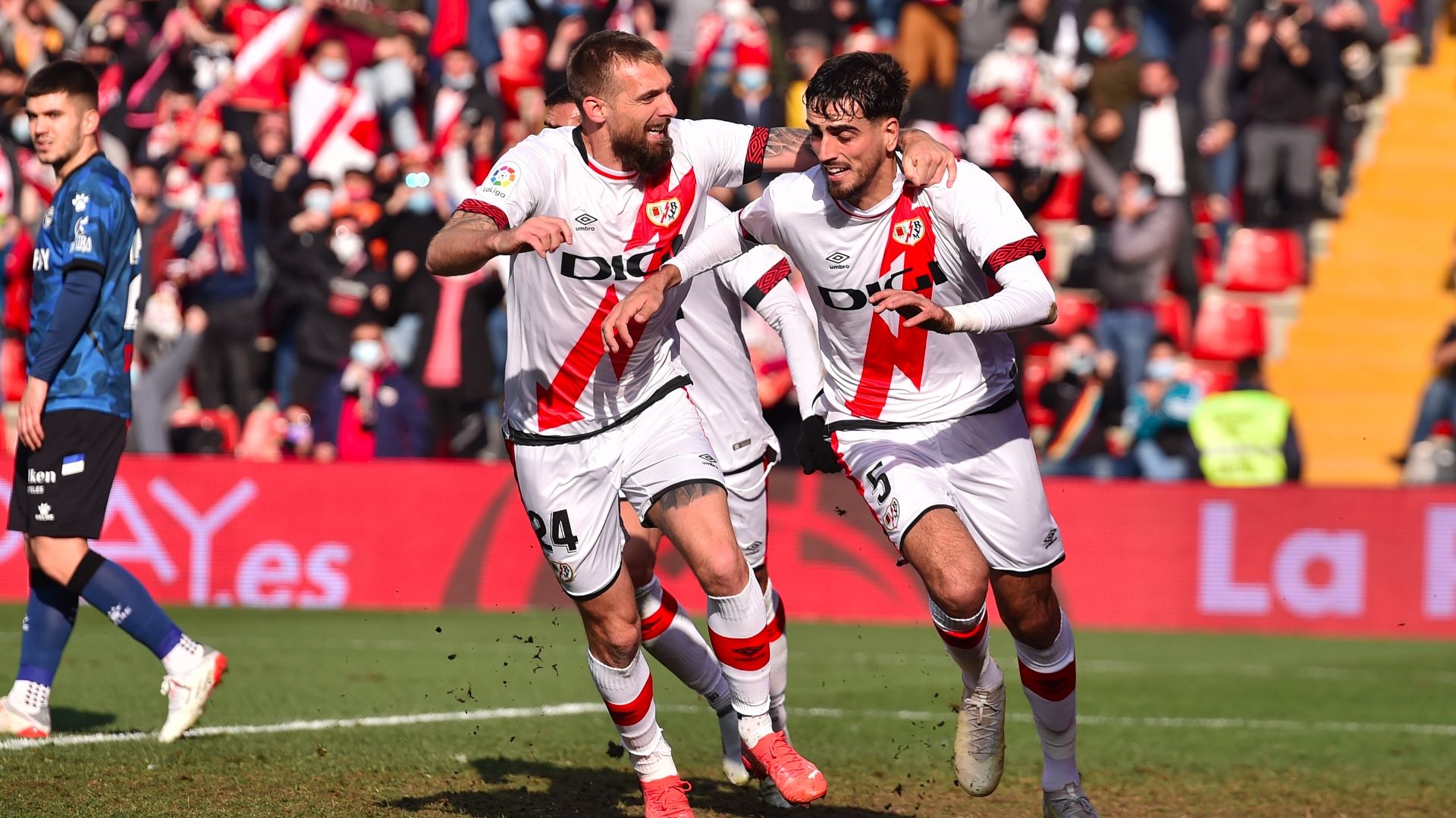 Catena celebra su gol ante el Alavés