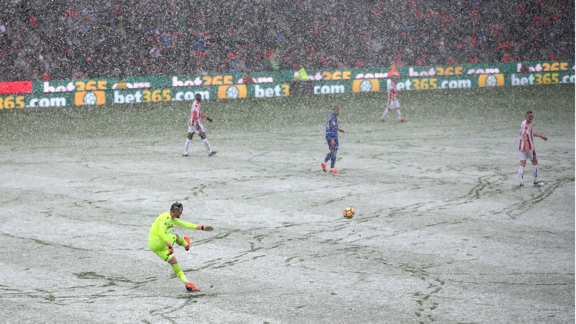 Premier League Snow