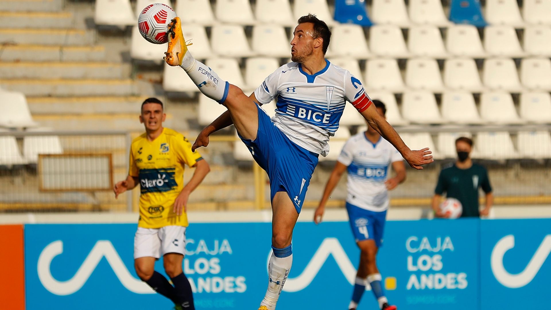 030721 Universidad Católica Everton Maximiliano Cerato y José Pedro Fuenzalida