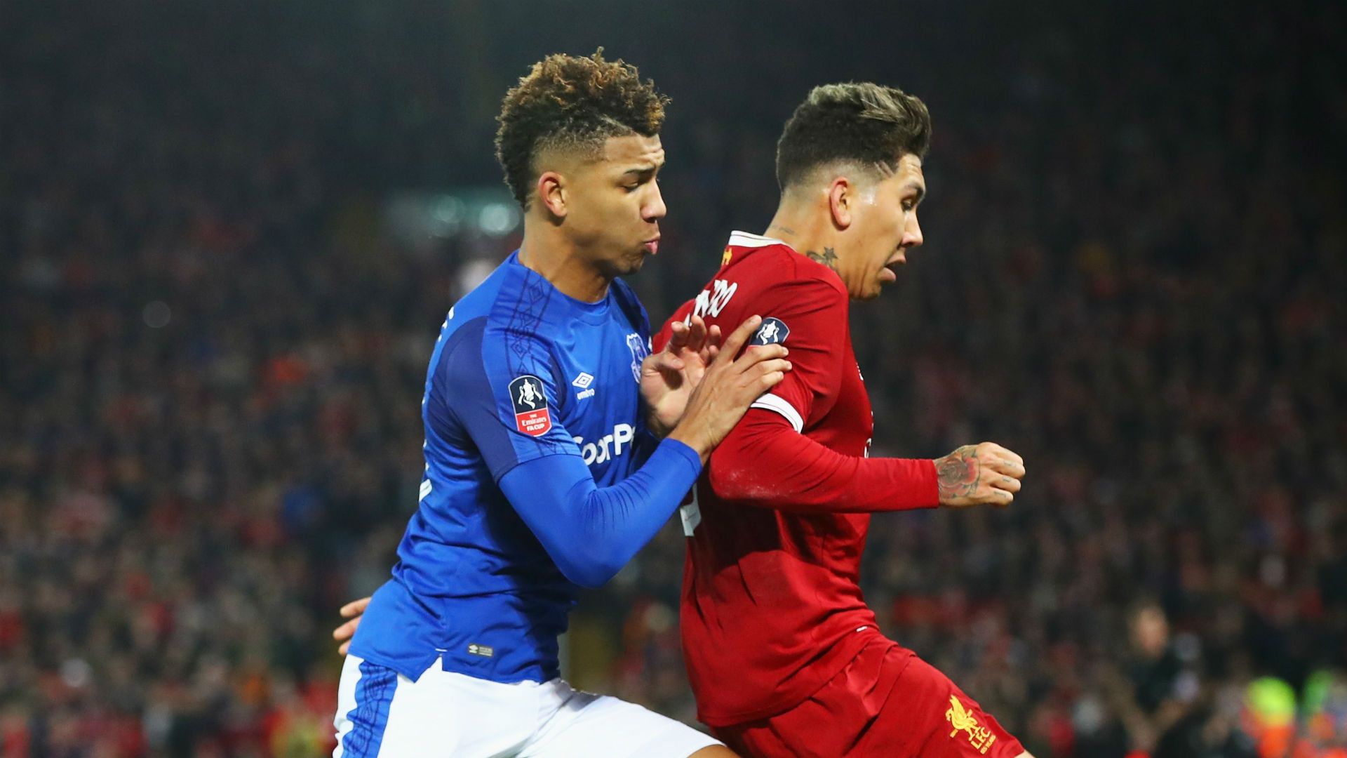 Mason Holgate Roberto Firmino Everton Liverpool 05012017
