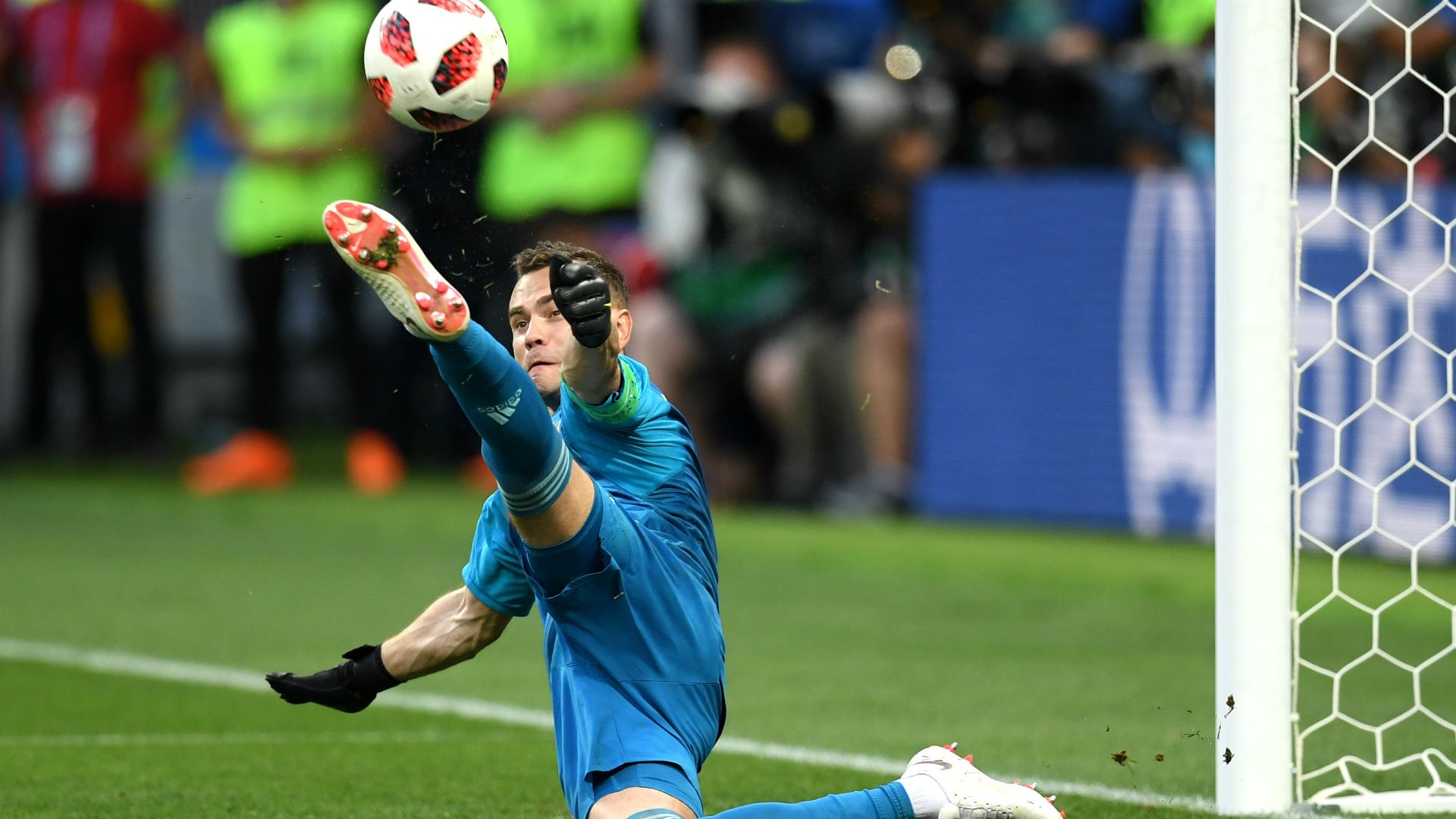 Akinfeev I Russia I 01 07 18