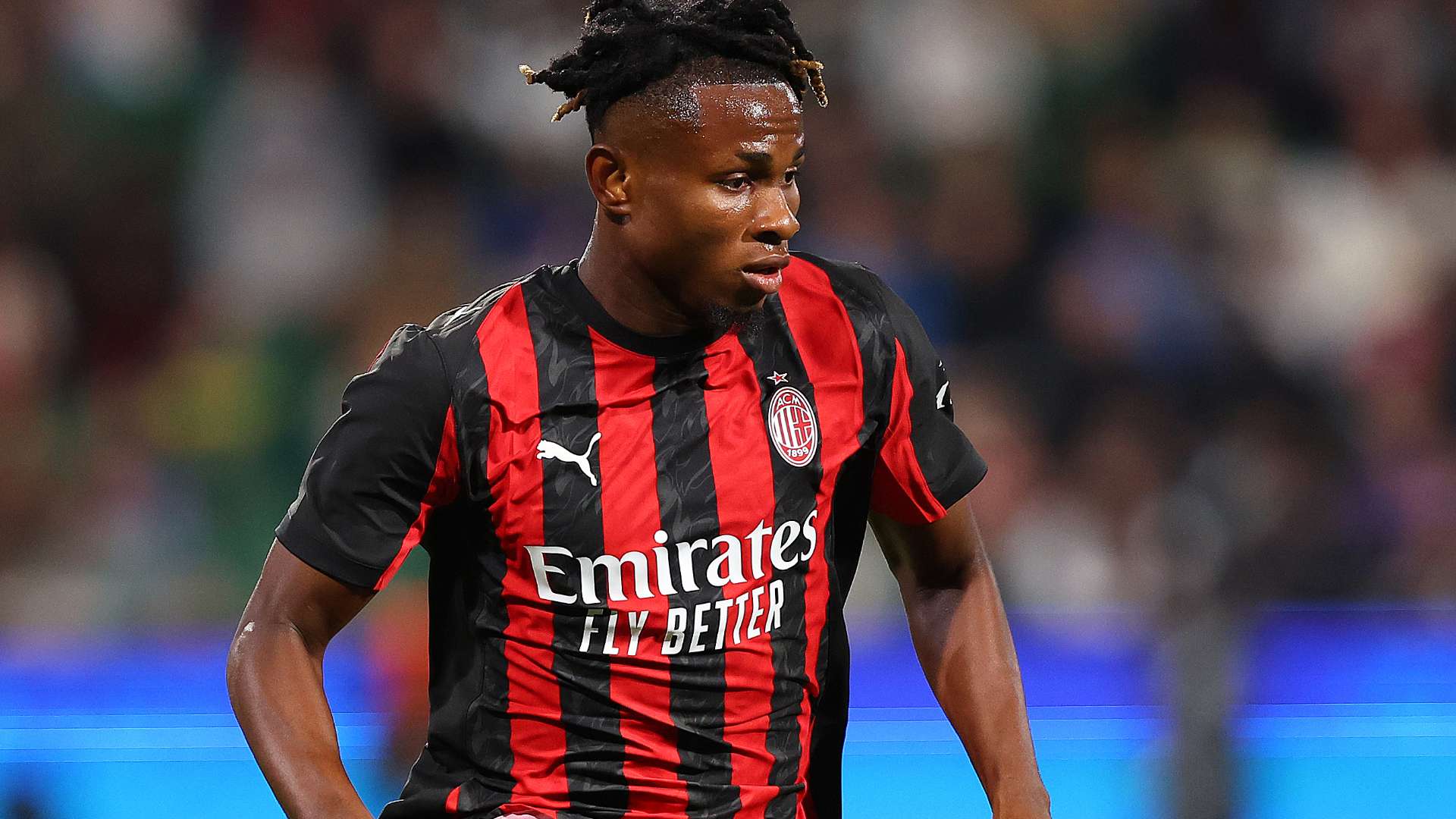 Chukwueze%20Milan%20prima%20maglia.jpg