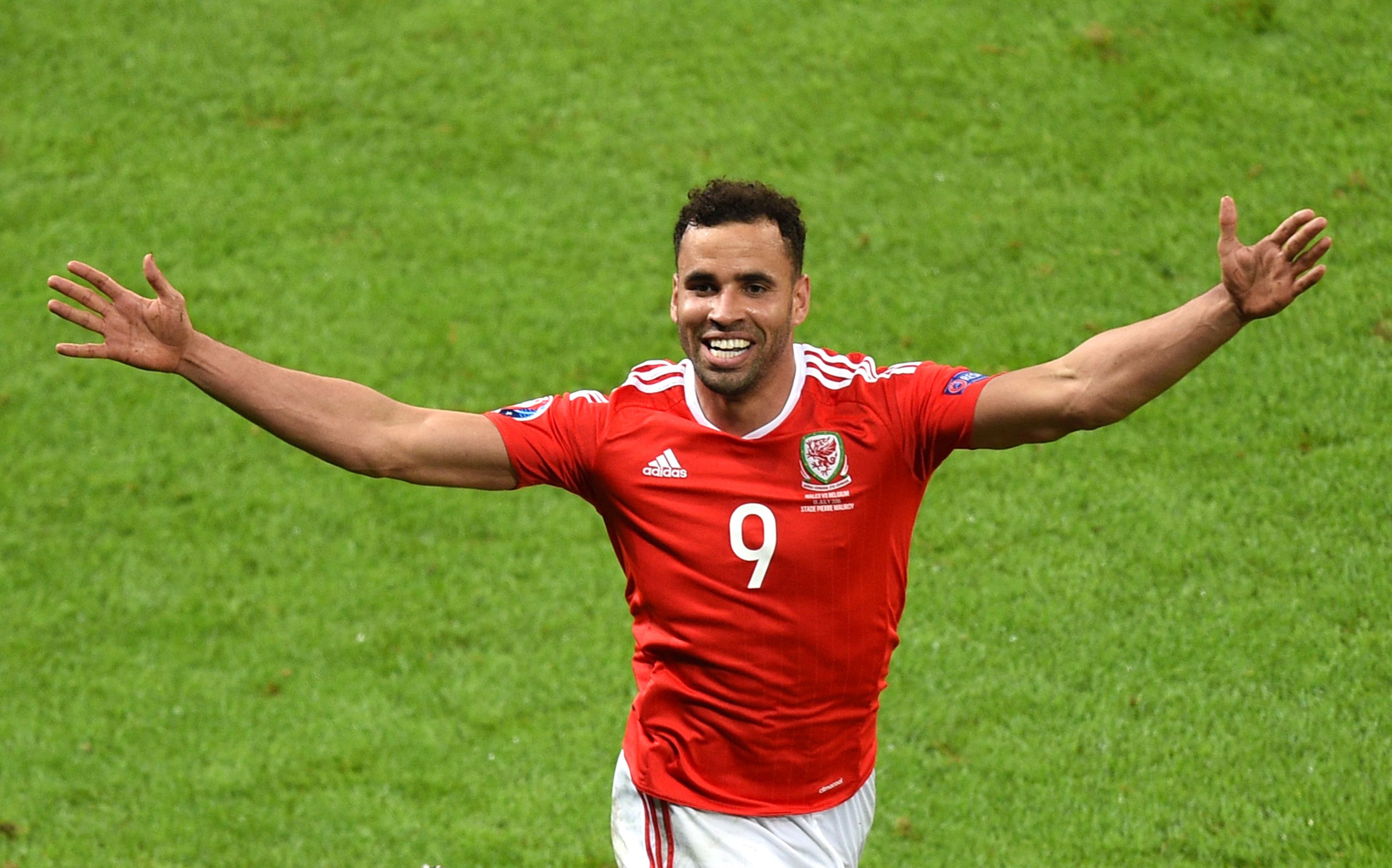 Hal Robson-Kanu, Wales