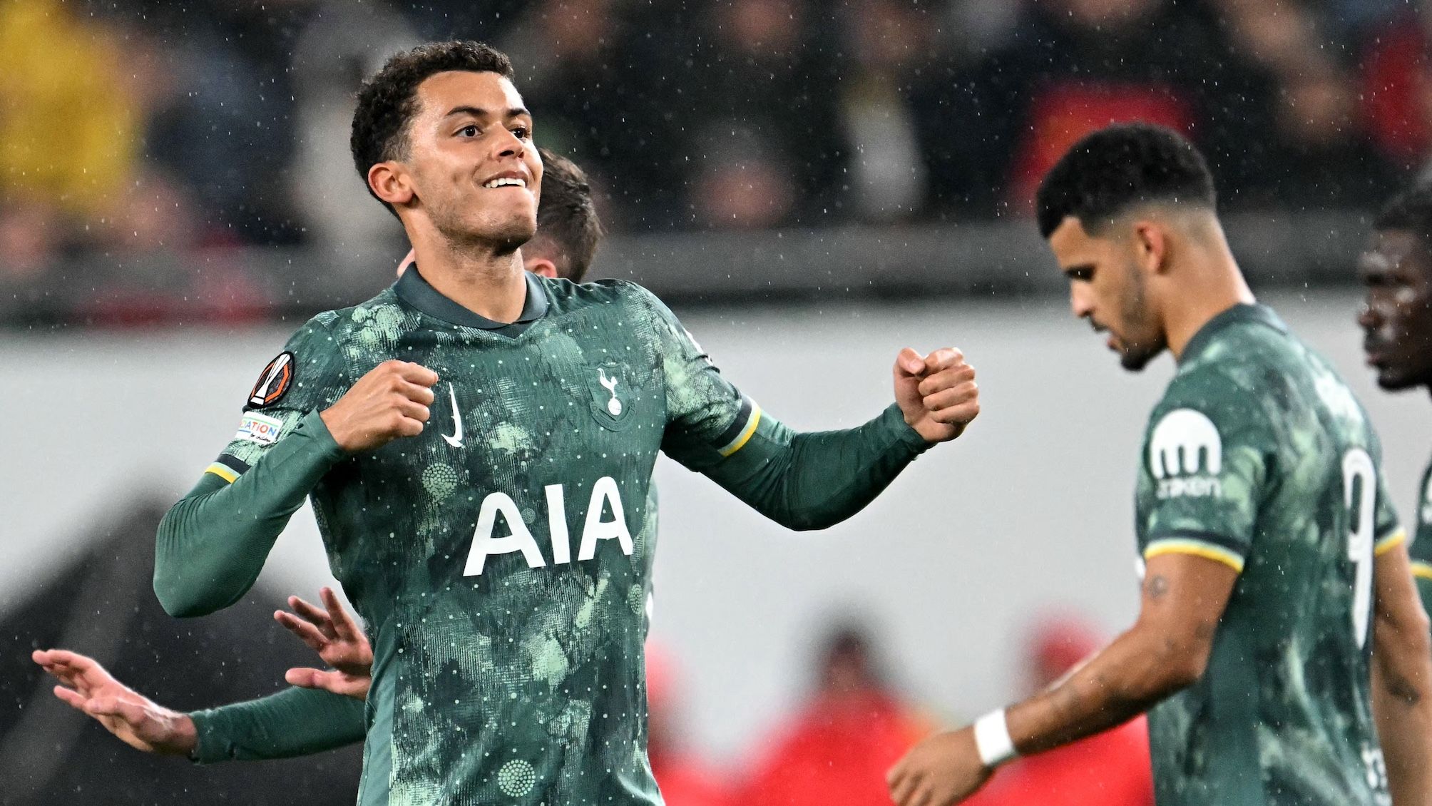 Tottenham Dominates Europa League: Brennan Johnson Shines in 2-1 Victory Over Ferencvaros Without Son Heung-min