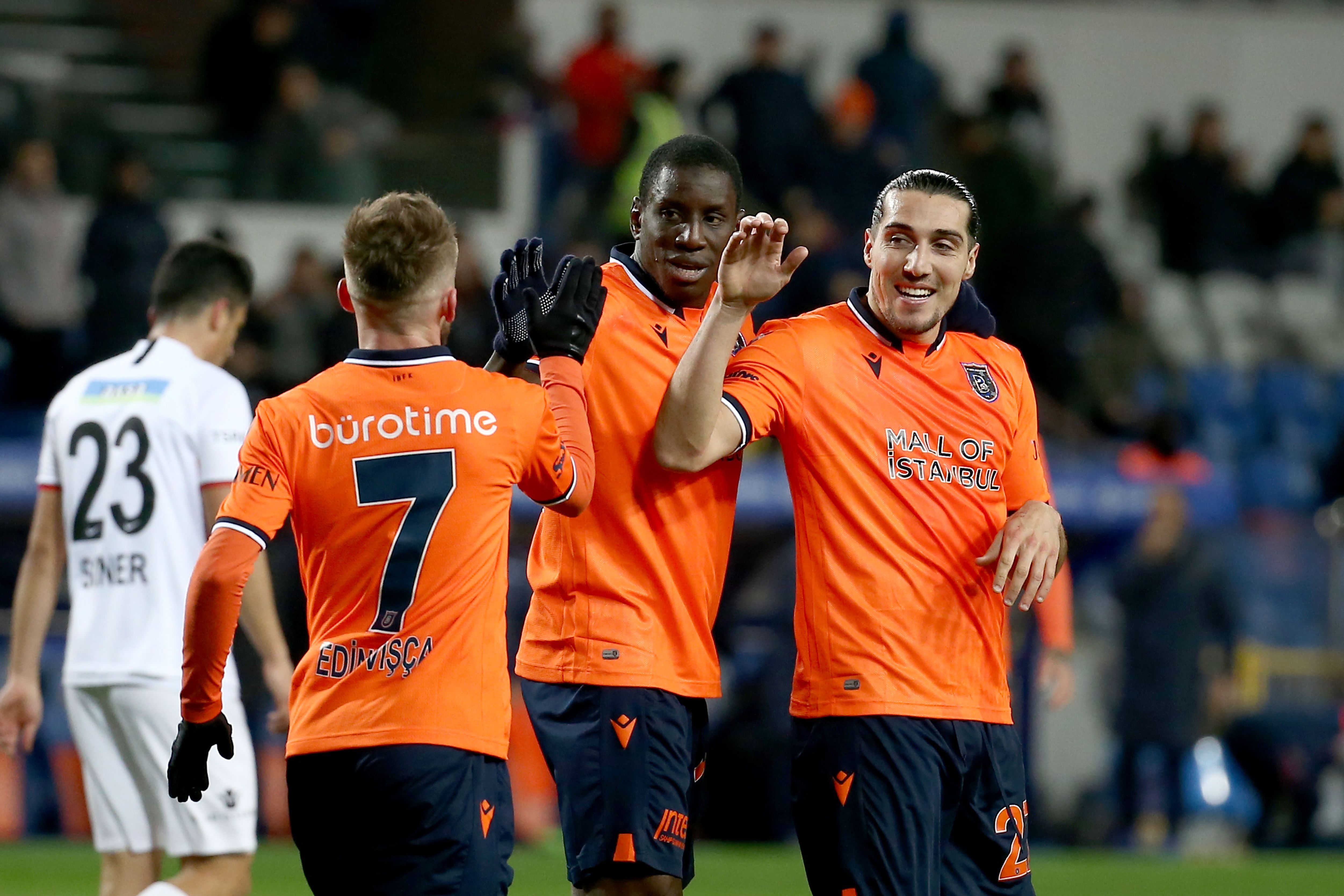Edin Visca Demba Ba Enzo Crivelli Basaksehir