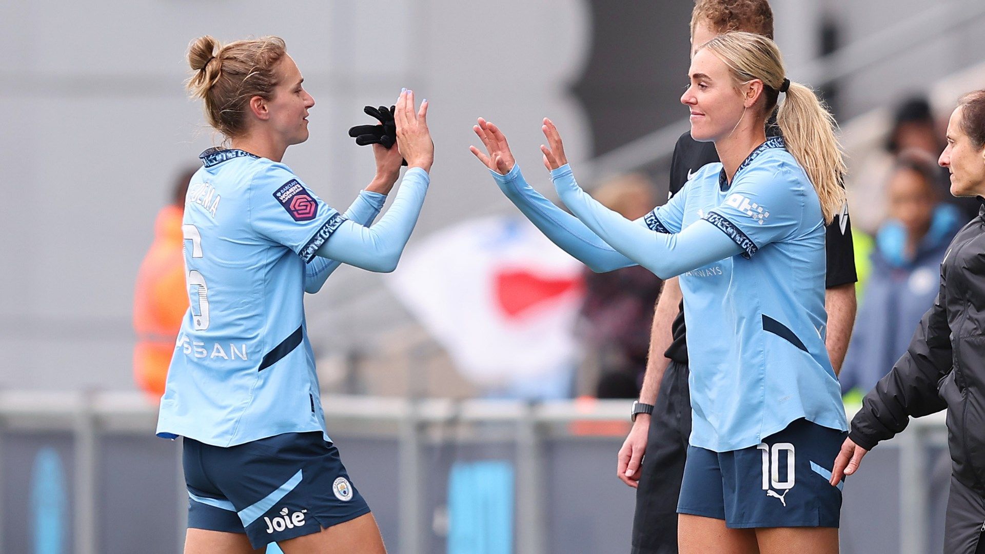 Vivianne Miedema Jill Roord Man City Women 2024-25