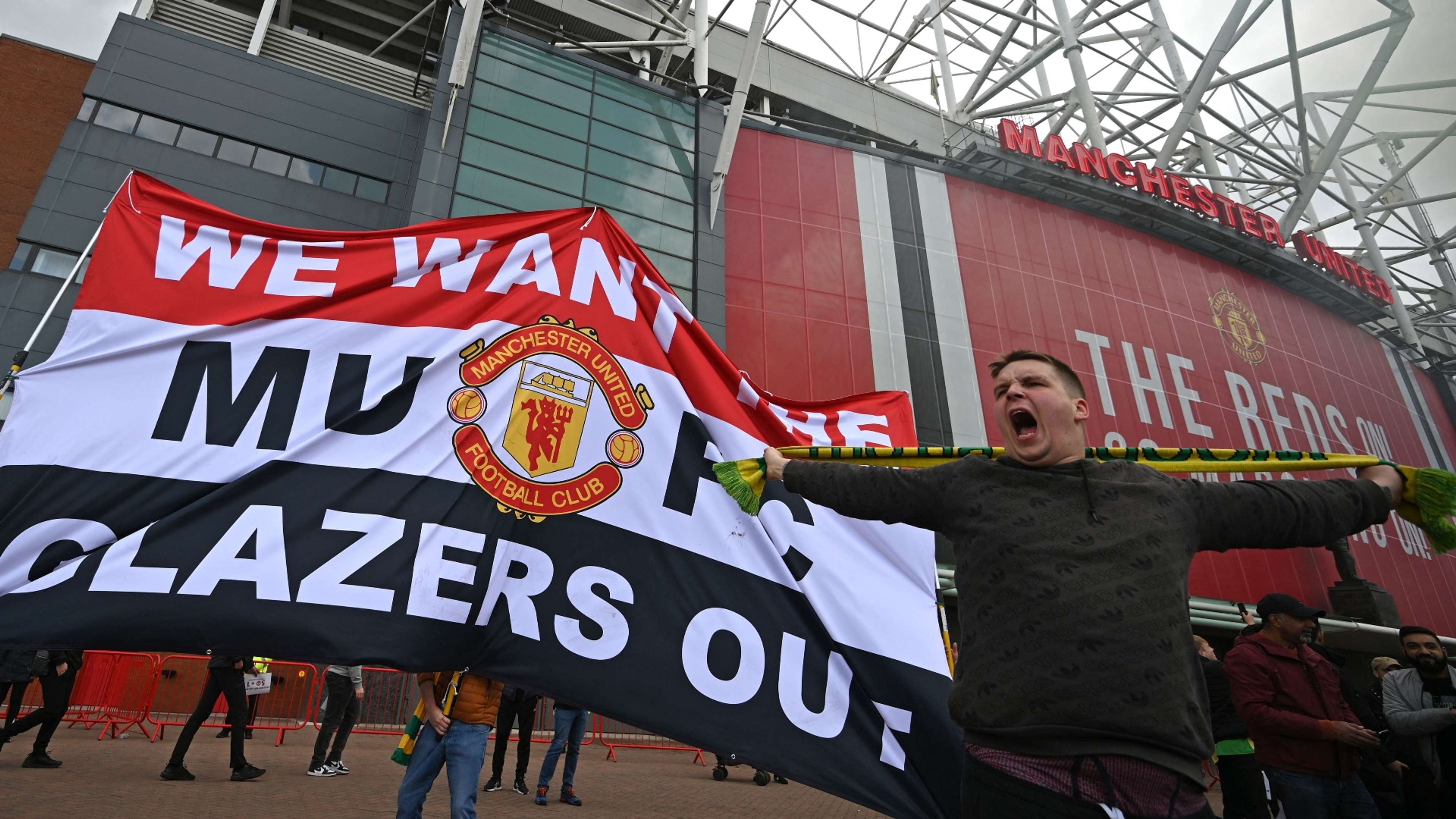 Manchester United fans, Old Trafford, Glazer protests