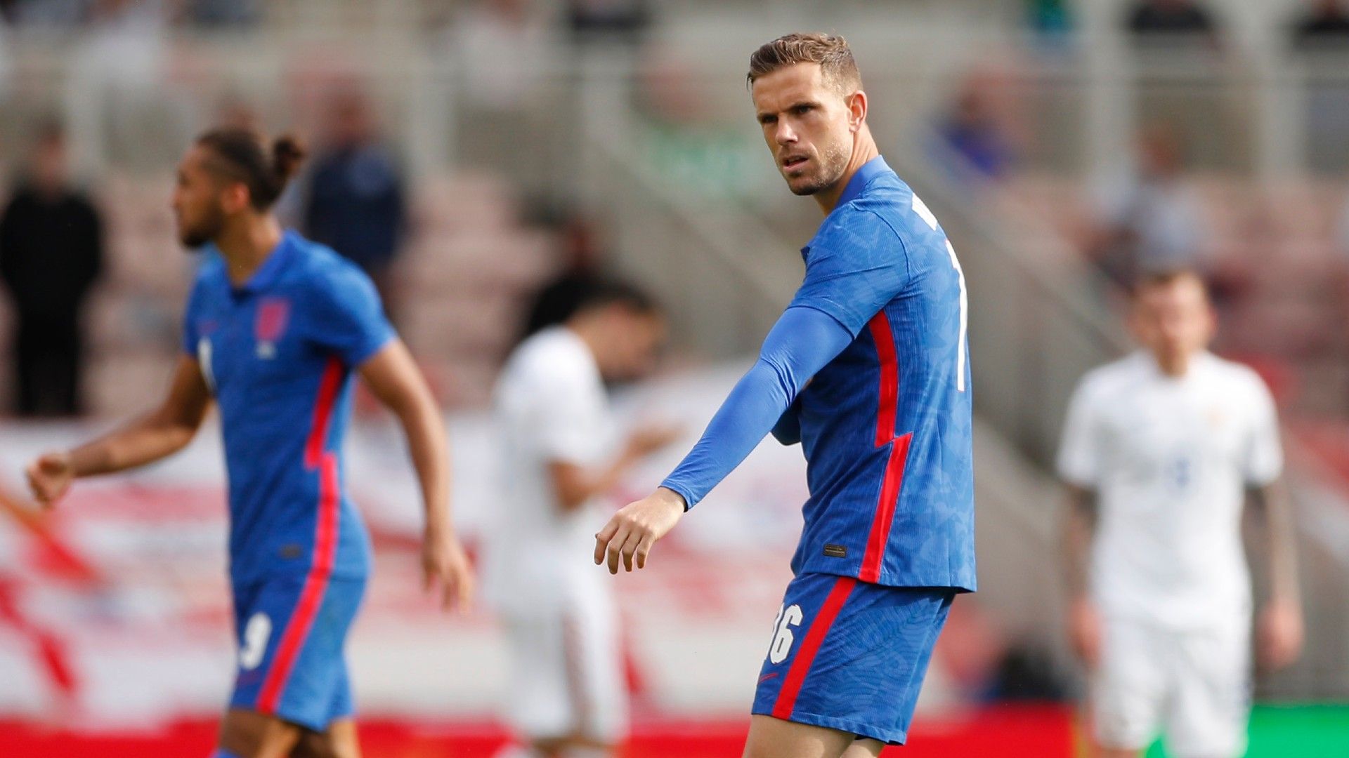 Jordan Henderson England vs Romania 2021