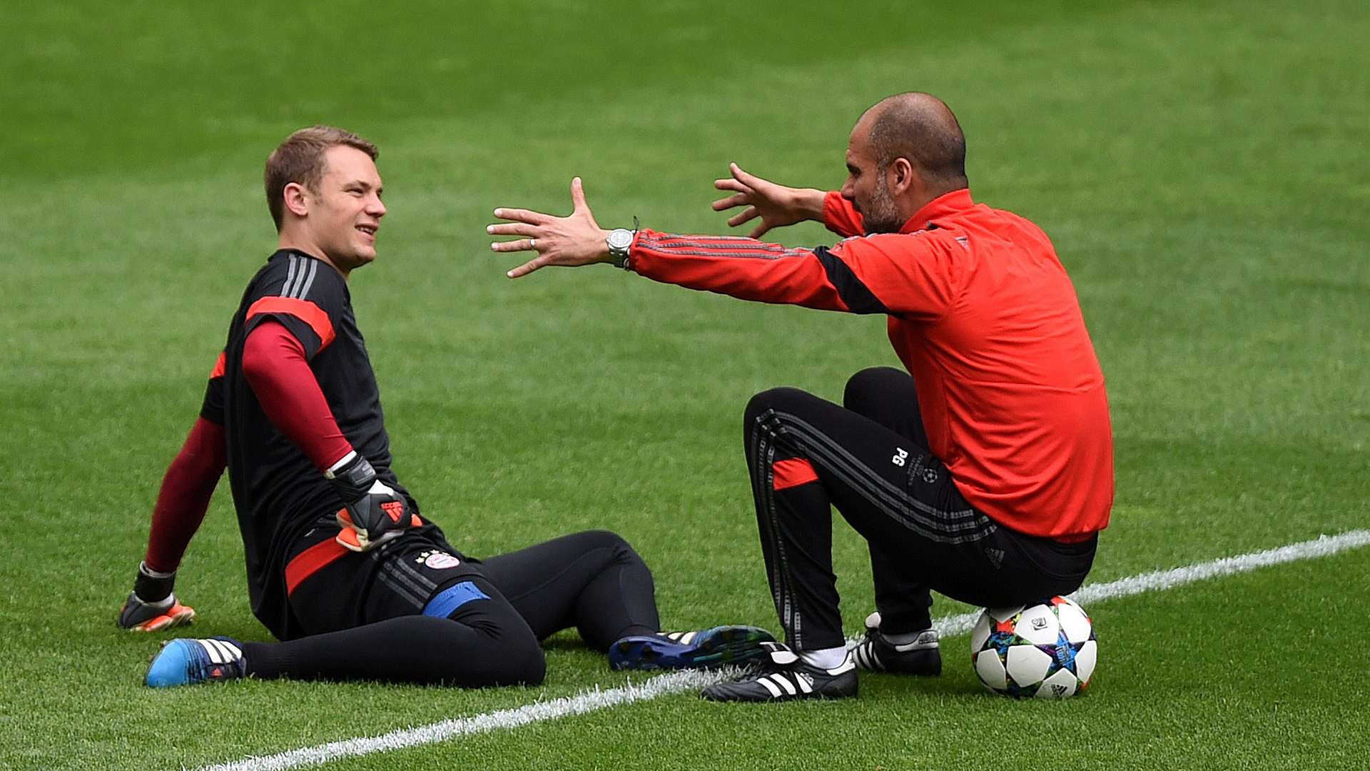 Manuel Neuer Pep Guardiola FC Bayern Bundesliga 04142015