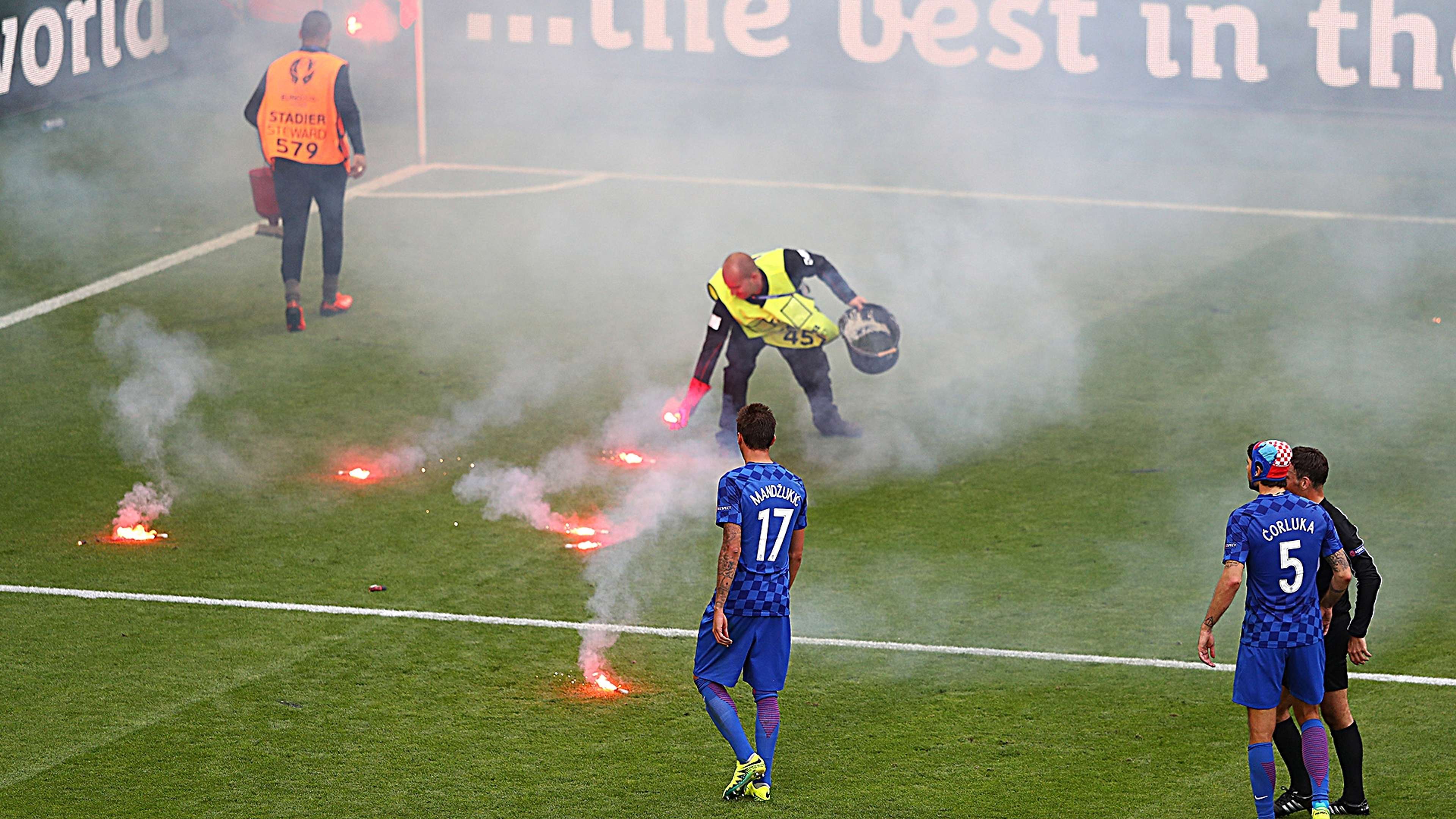 Croatia Crowd Trouble Euro 2016 Group D Czech Republic
