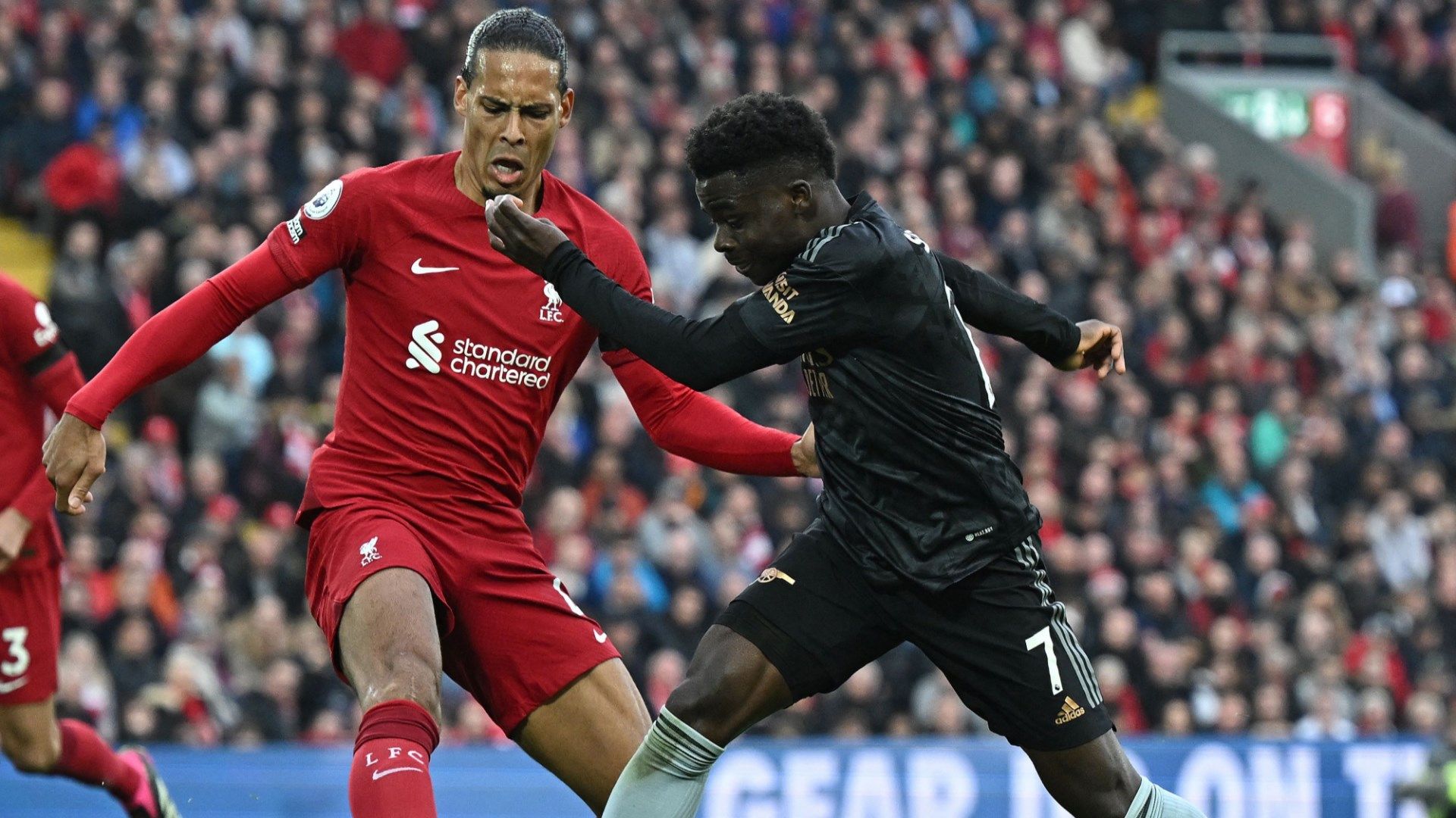 Van-Dijk-Liverpool-Saka