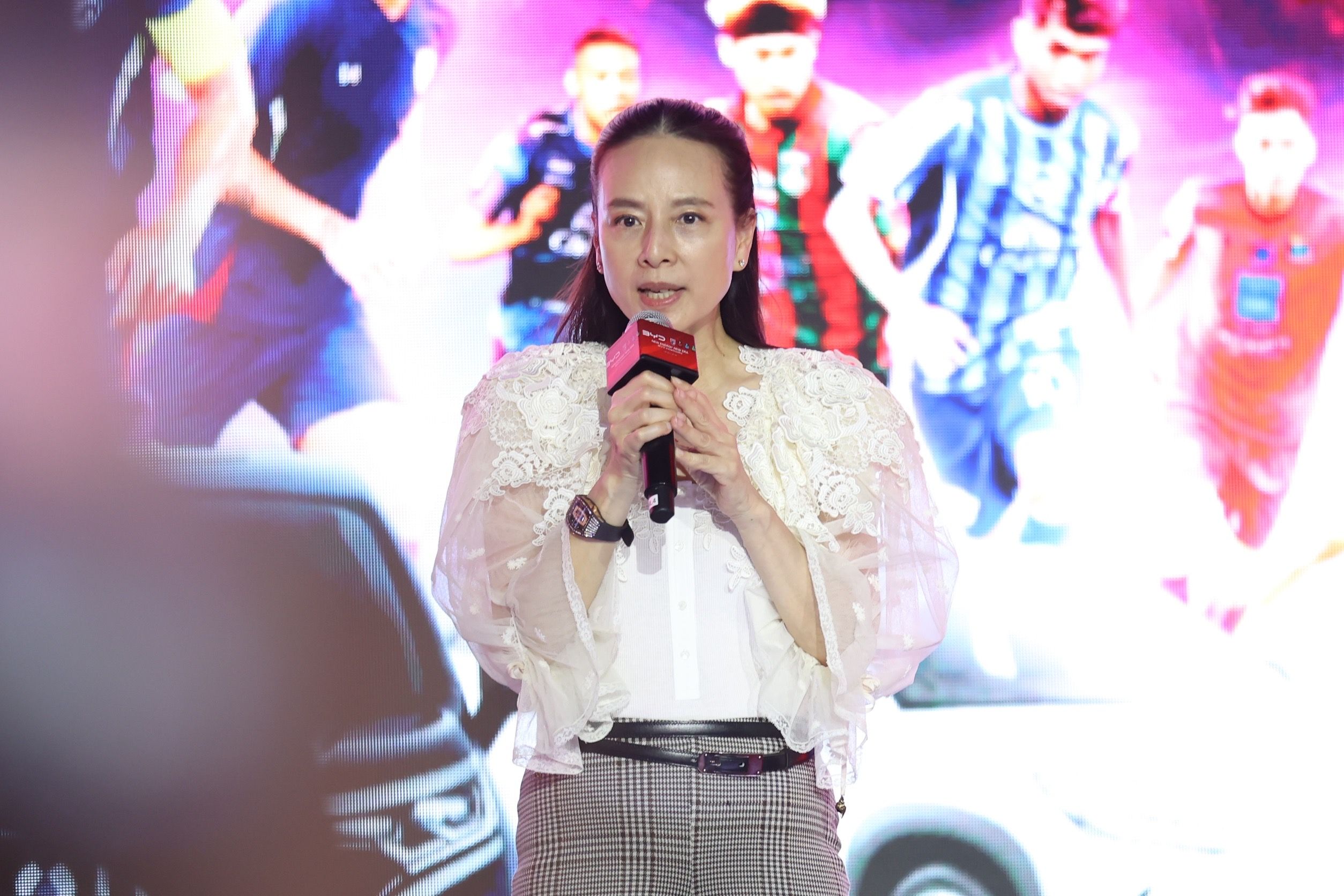 นวลพรรณ ล่ำซำ