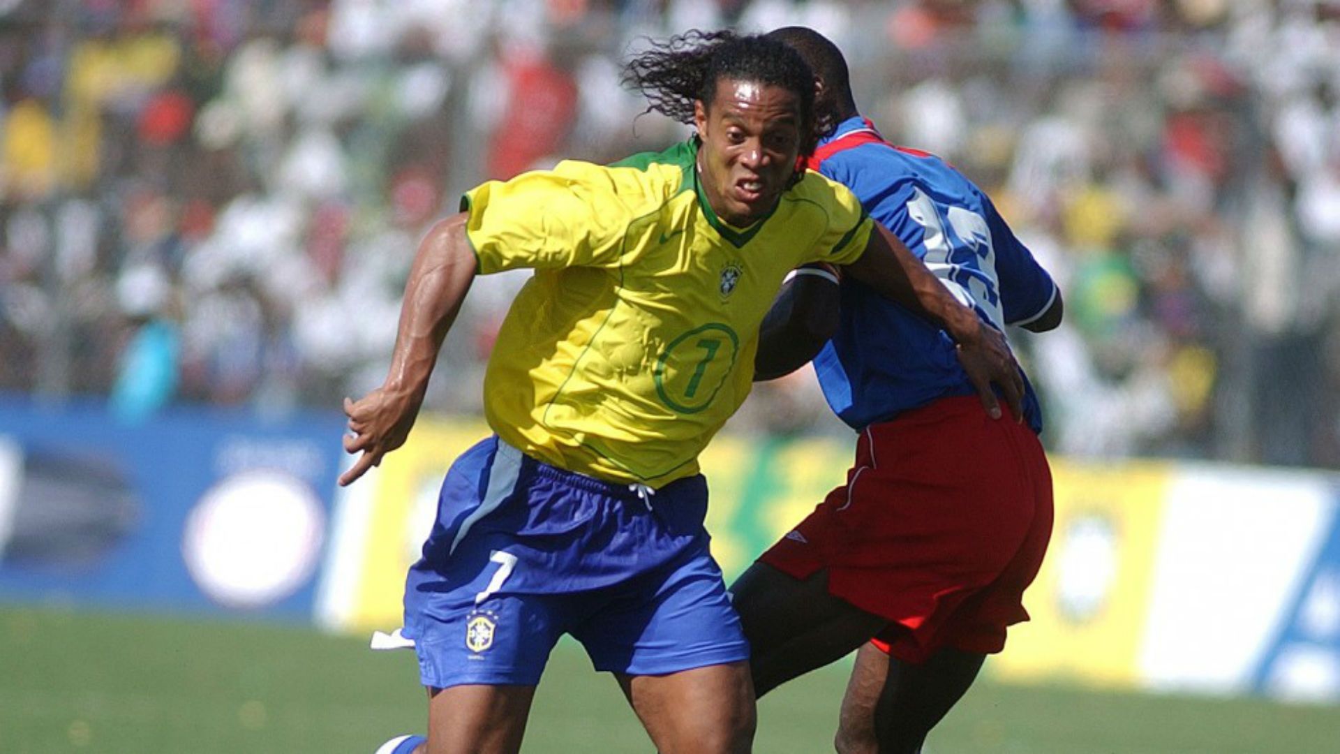 BrasilxHaiti_Ronaldinho_2004