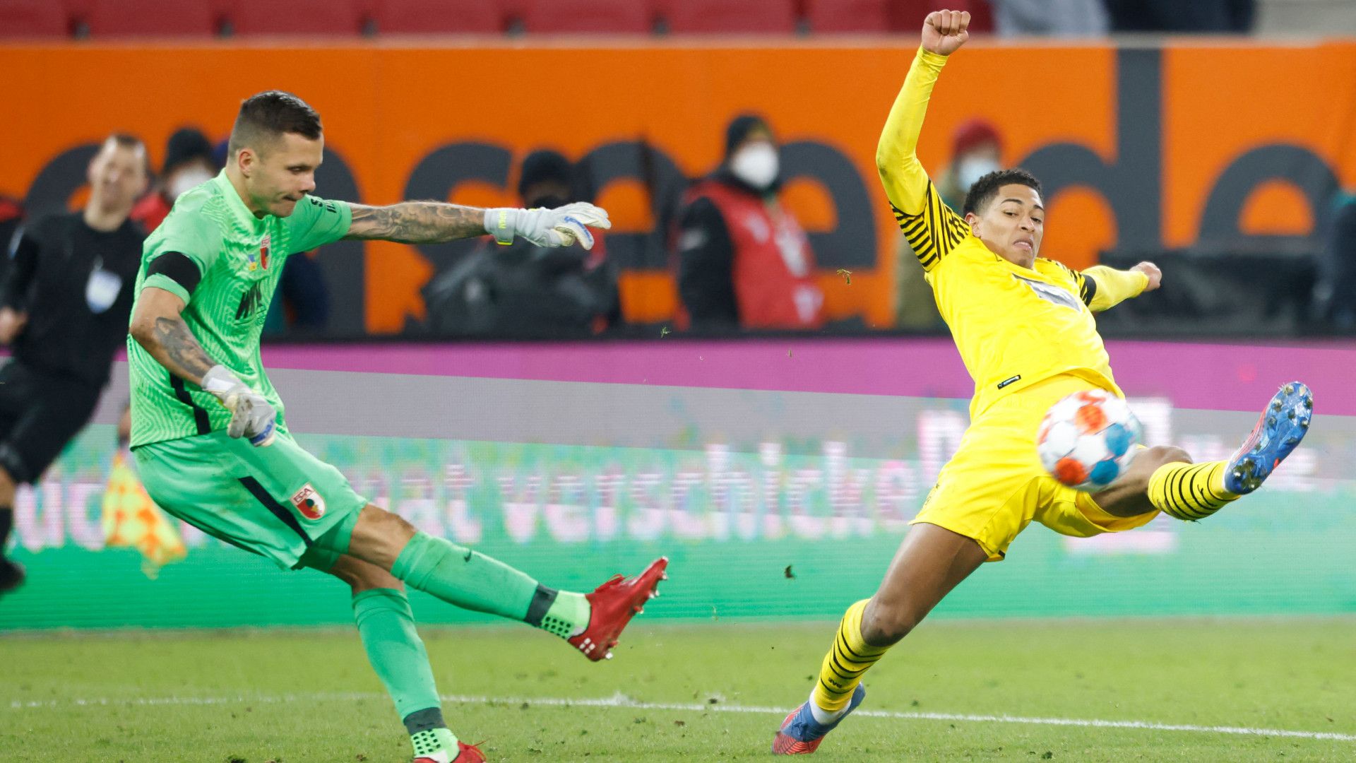 JUDE BELLINGHAM BORUSSIA DORTMUND BUNDESLIGA 27022022