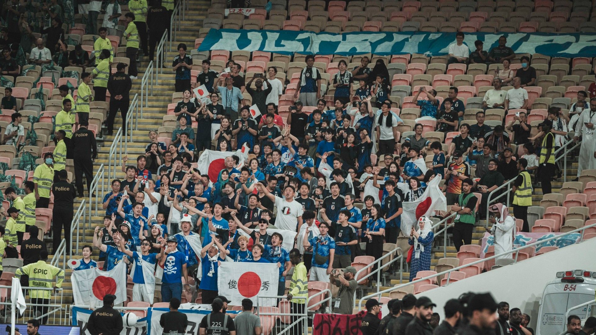 20241011-japan-supporters