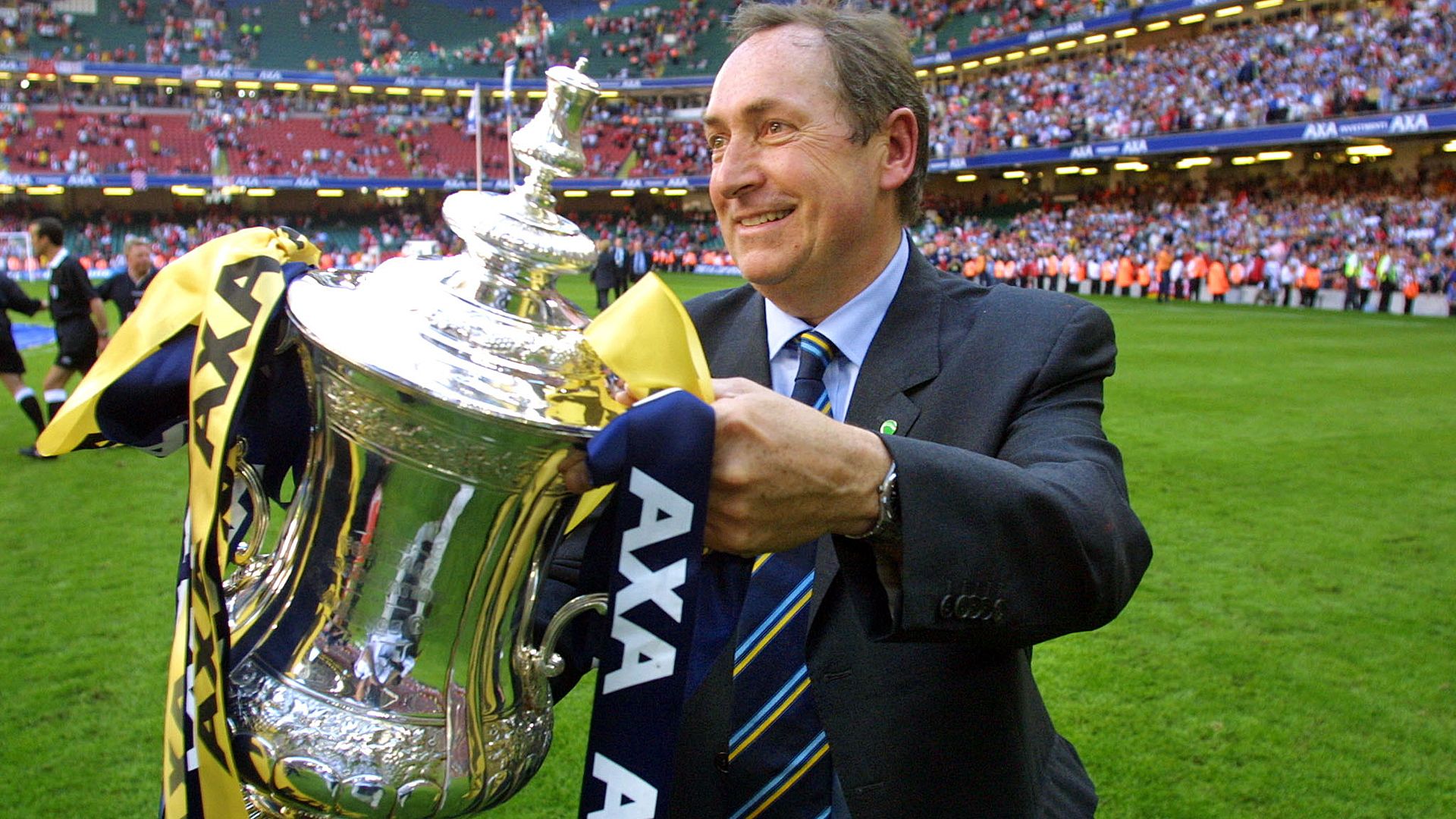 Gerard Houllier Liverpool Arsenal FA Cup 05122001
