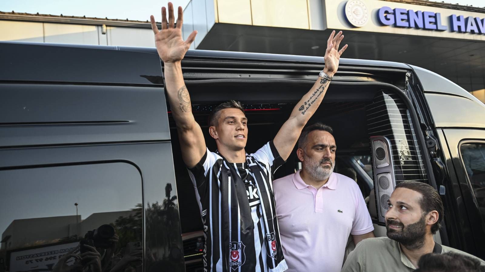 Trossard Besiktas