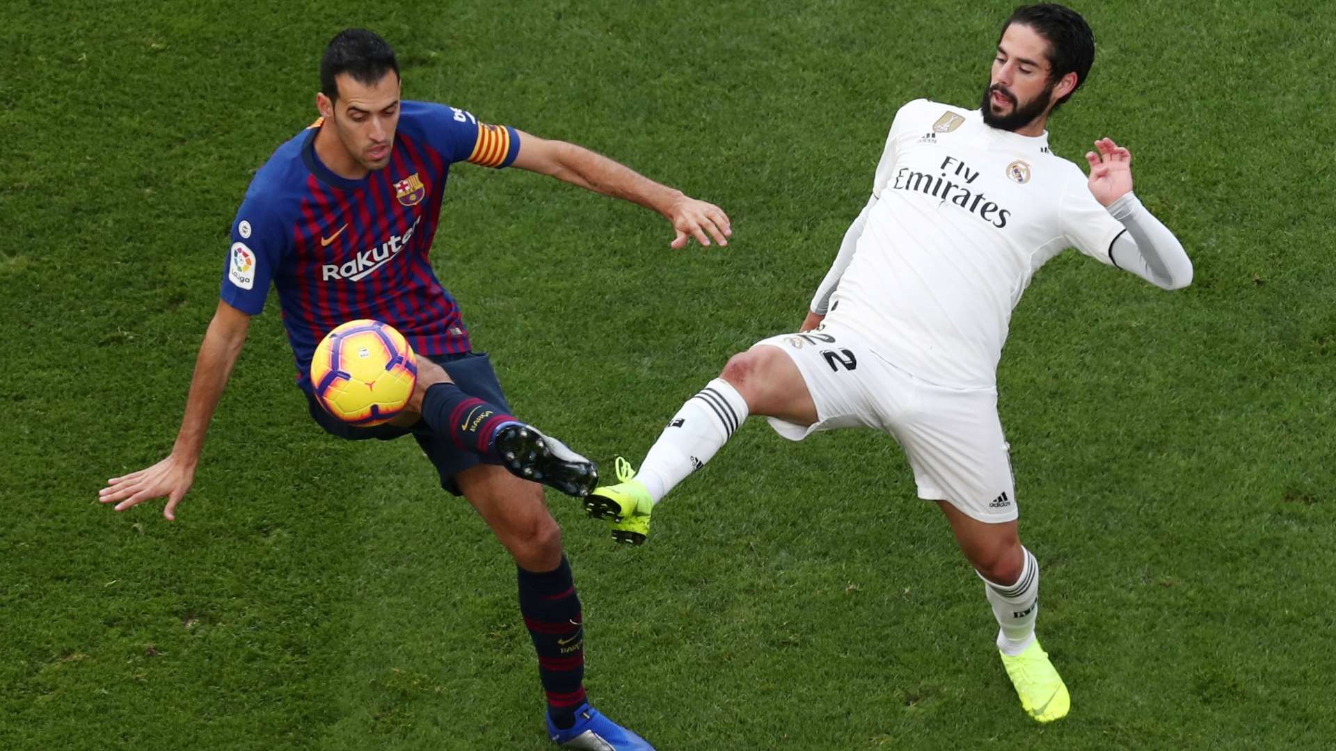 Sergio Busquets Isco Barcelona - Real Madrid LaLiga 10282018