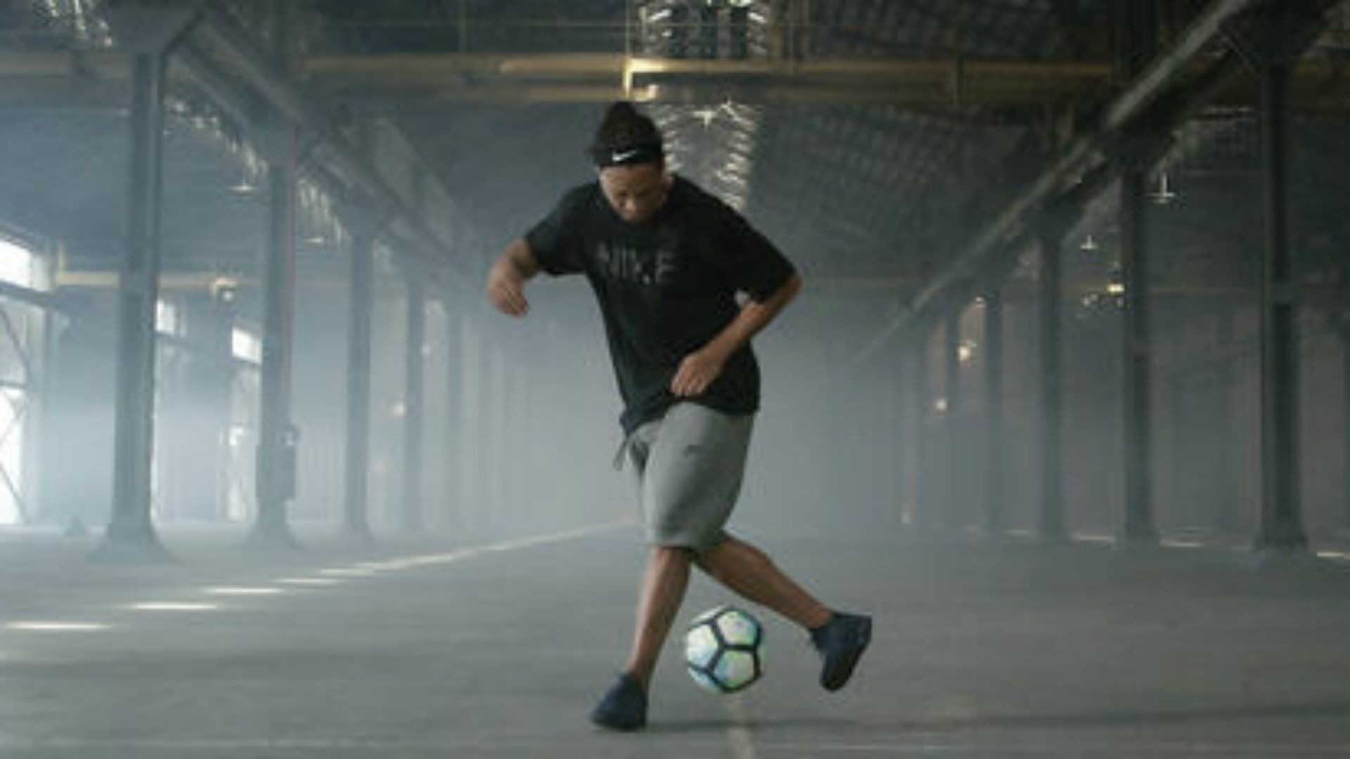 Ronaldinho / Chuteira Nike 10R City Collection / 26 01 18