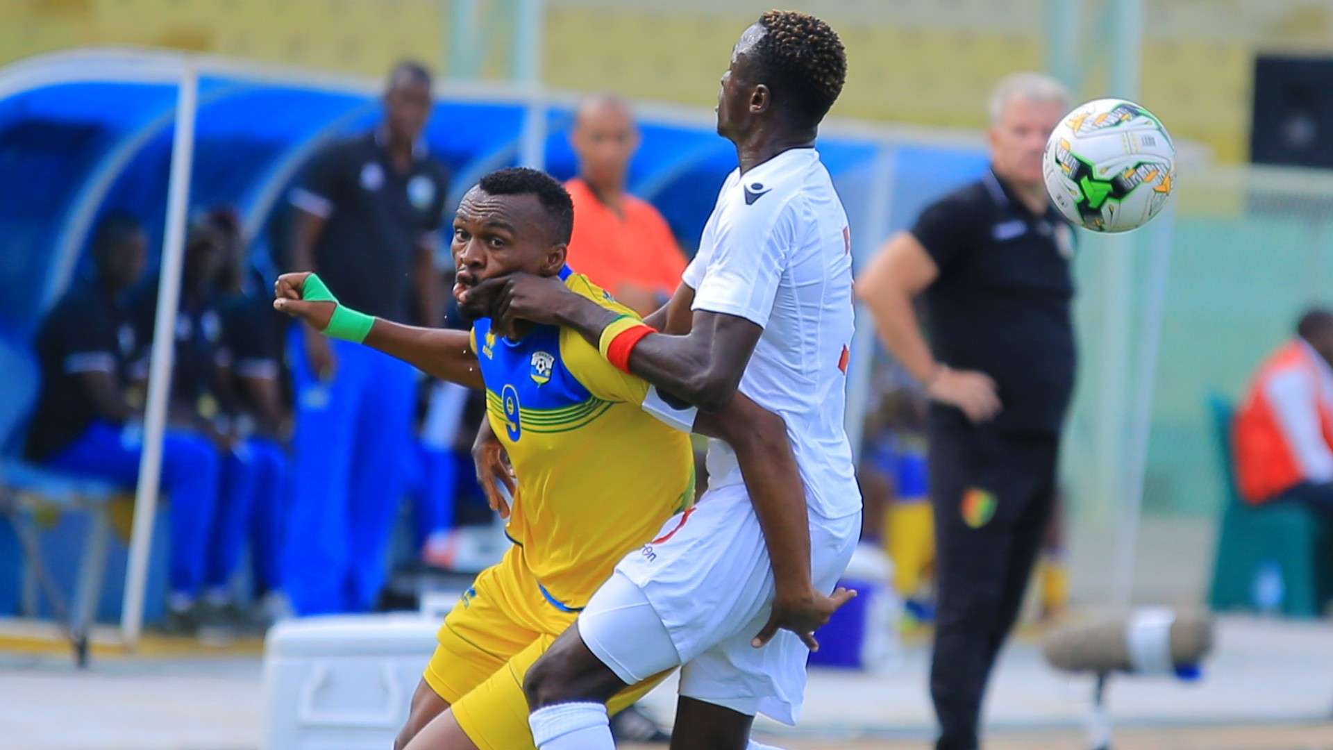 Jacques Tuyisenge of Rwanda takes on Issiaga Sylla of Guinea during the 2019 Afcon qualifier between Rwanda and Guinea.