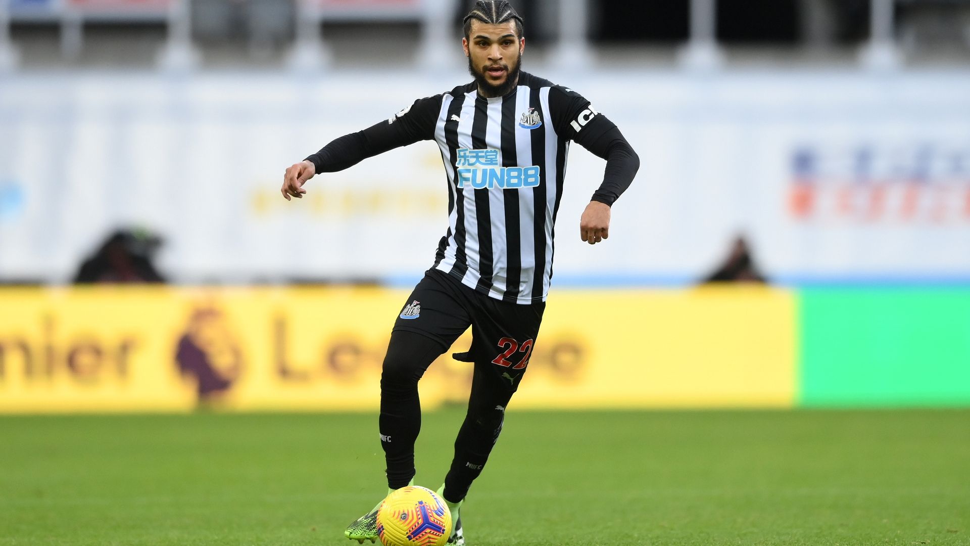 DeAndre Yedlin Newcastle 2020-21