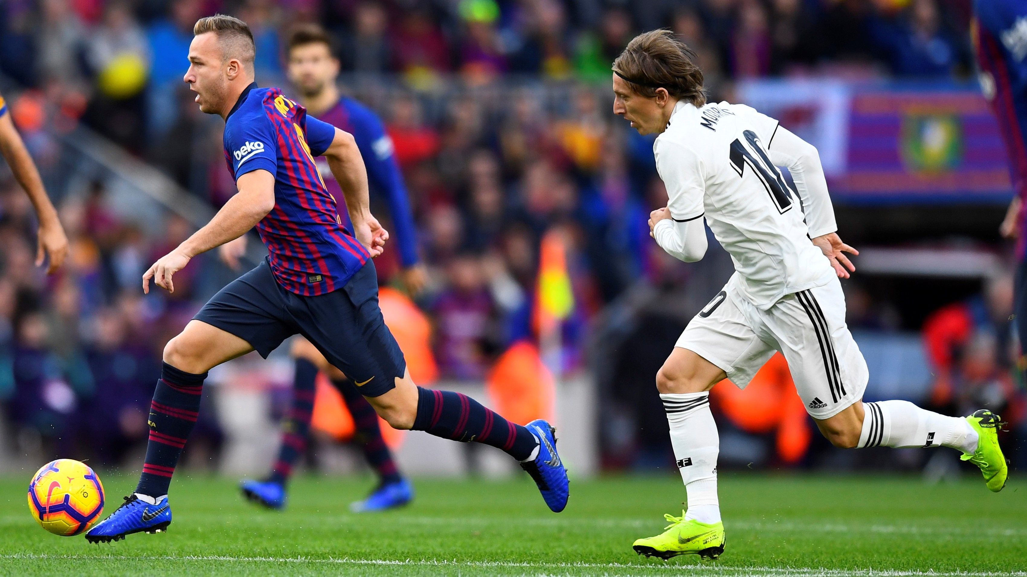 Luka Modric Arthur Barcelona Real Madrid LaLiga 28102018