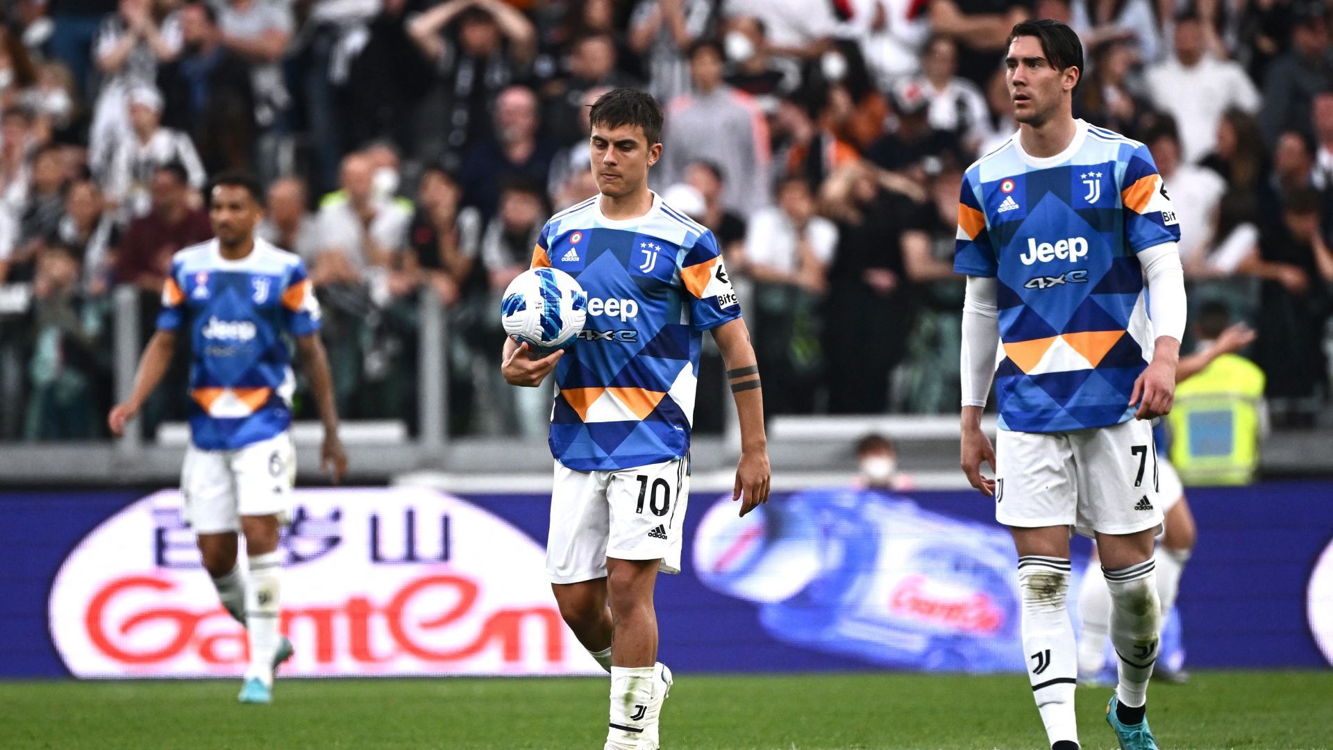 Paulo Dybala Dusan Vlahovic Juventus Bologna Serie A