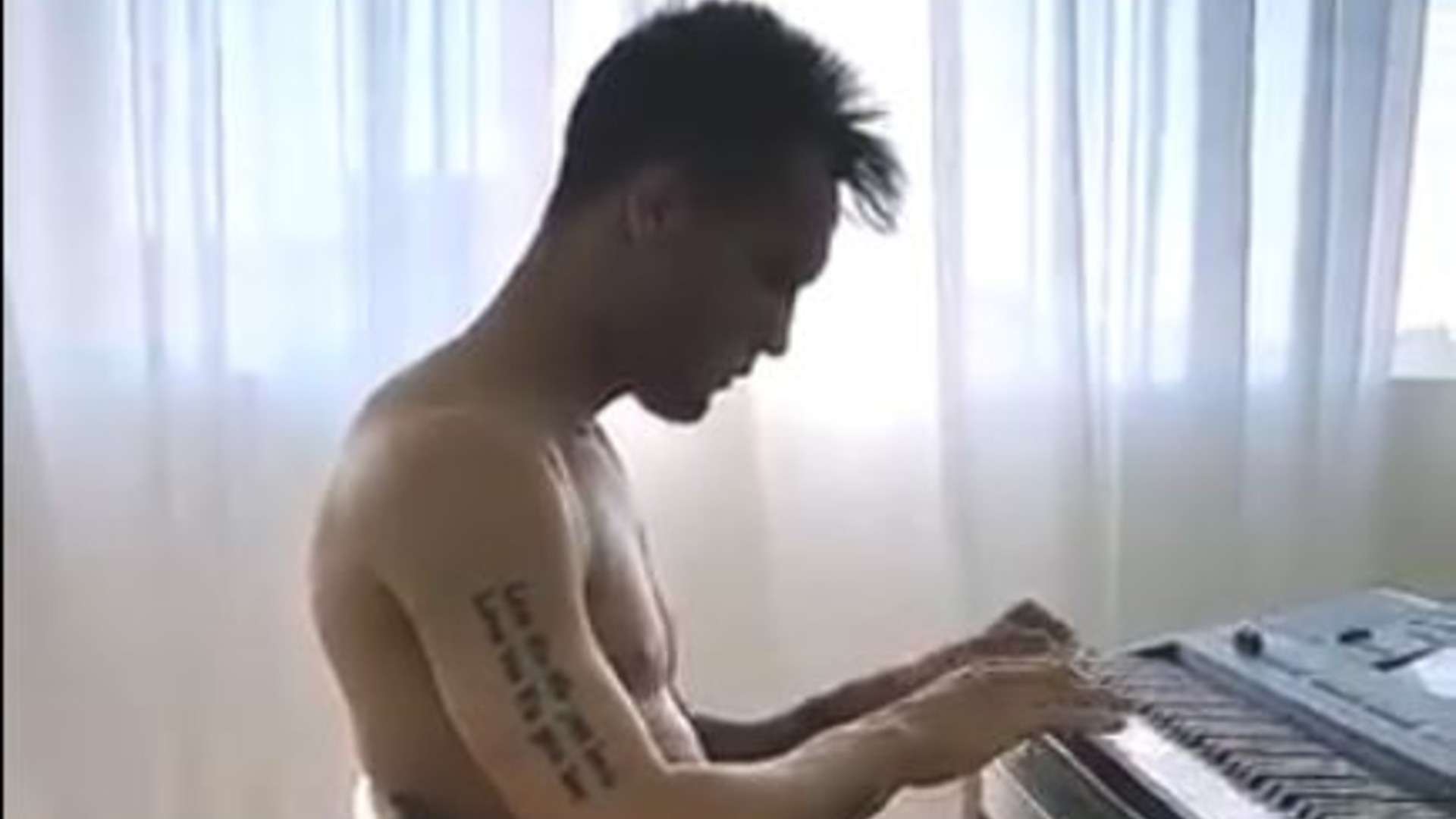 Lautaro Martinez Cuarentena Piano Cumbia