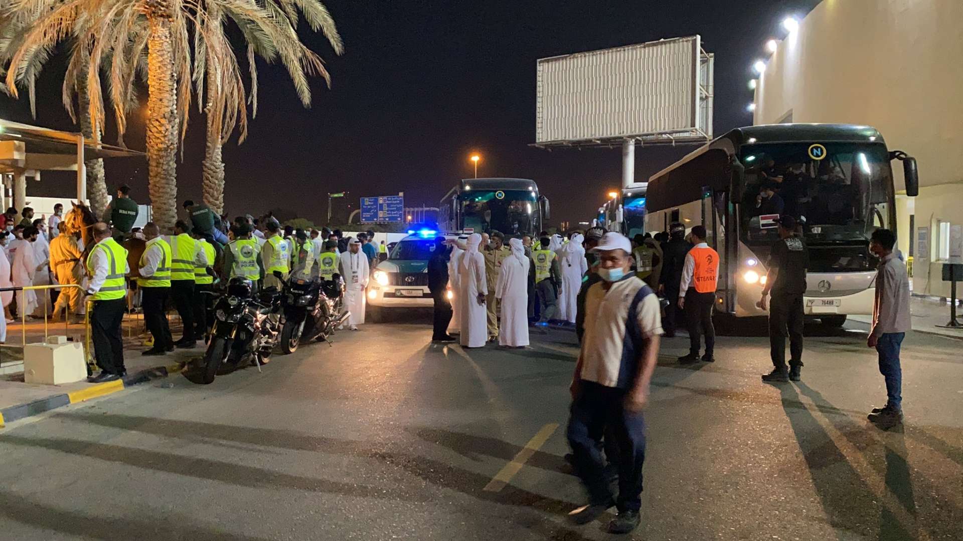 The Iraqi players attack the Iraqi fans 12-10-2021