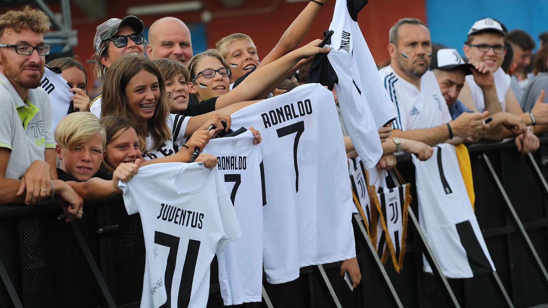 Villar Perosa fans Juventus