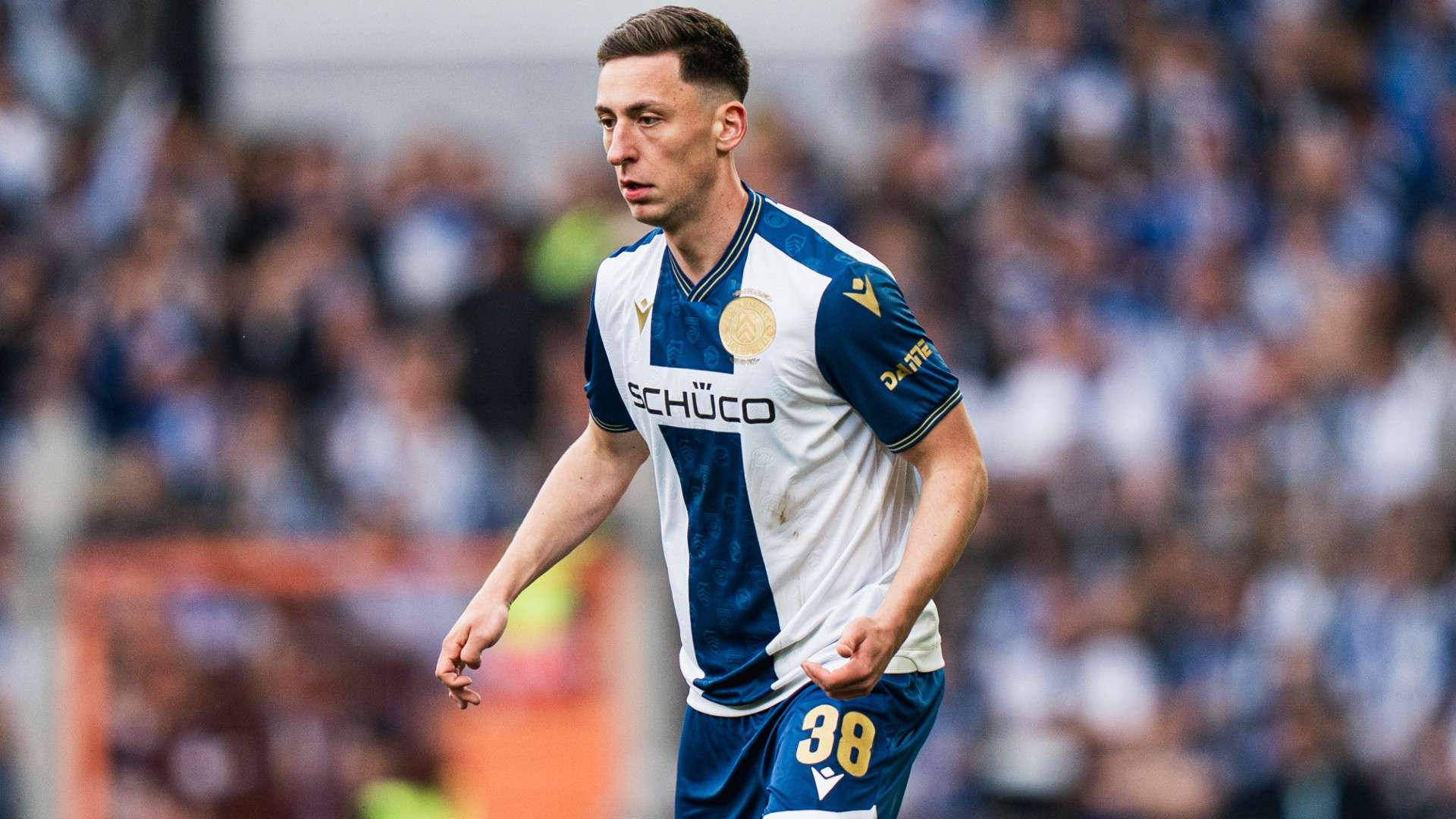 Marius Woerl of DSC Arminia Bielefeld with the ball