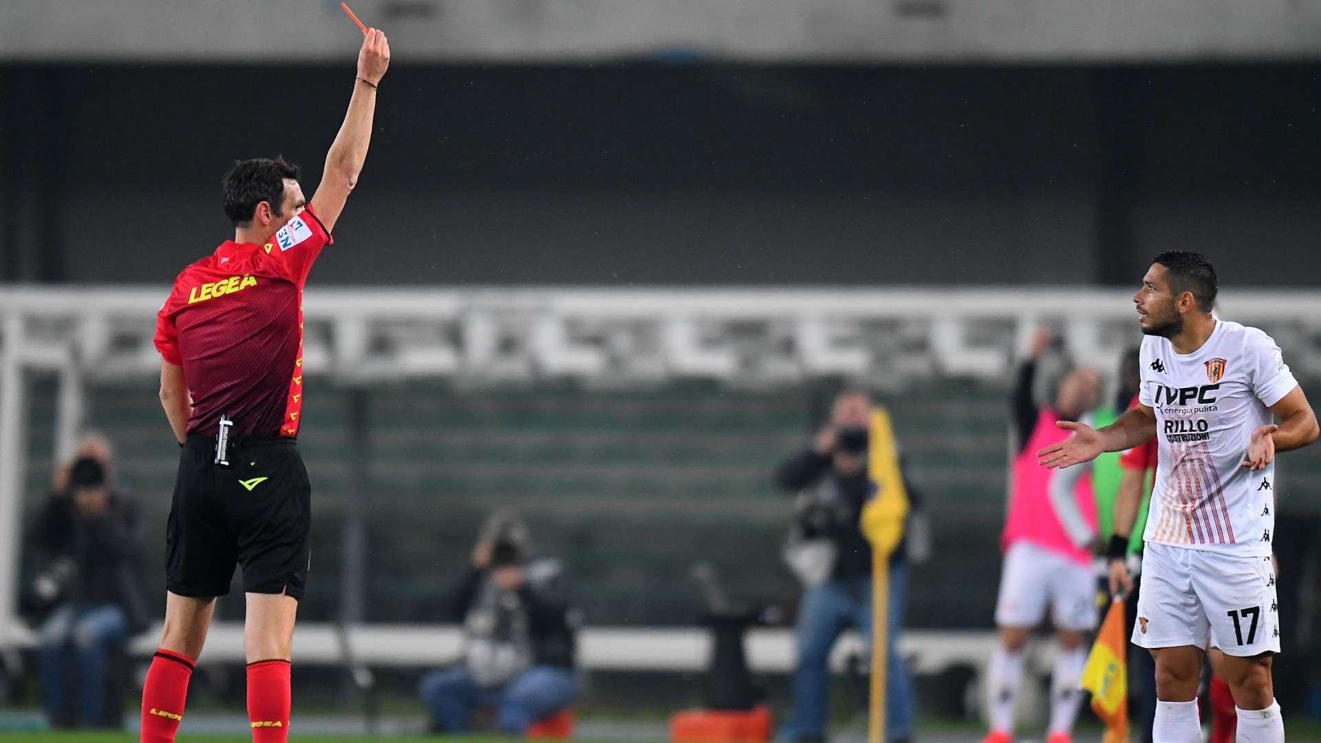 Caprari red card Verona Benevento