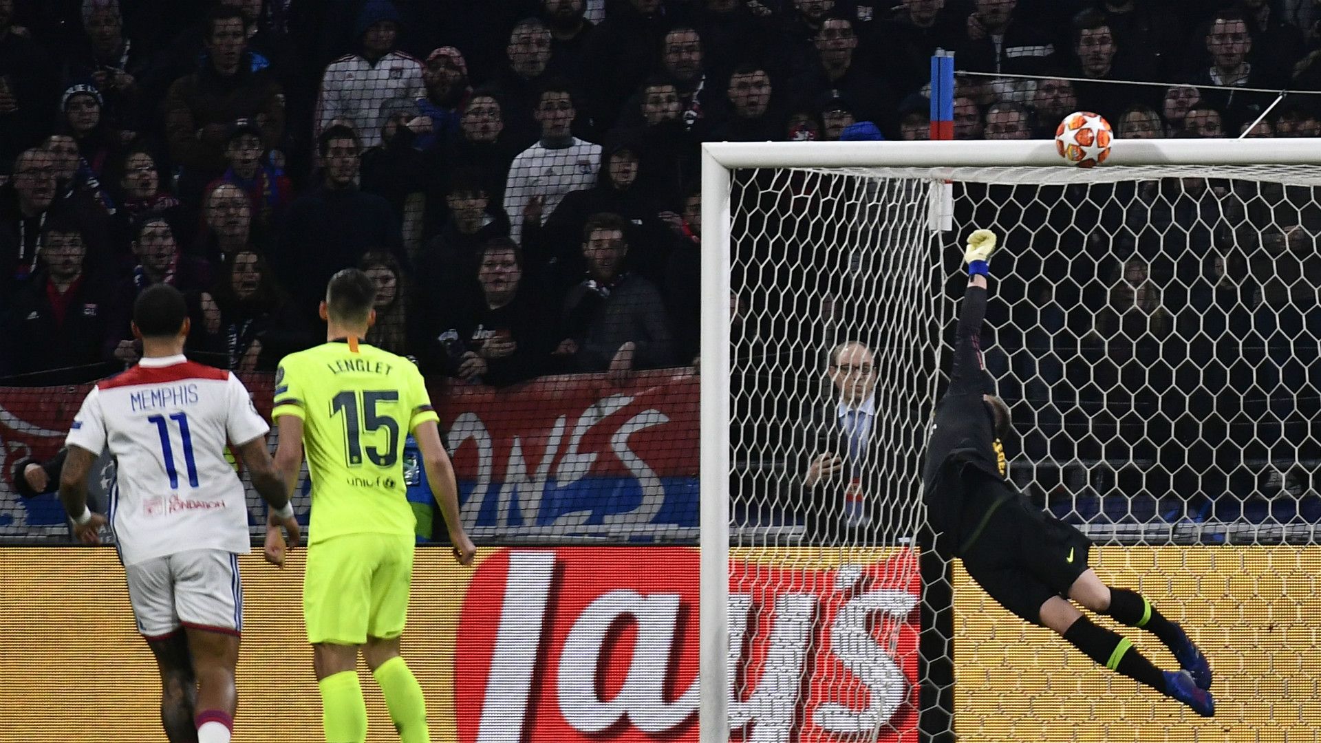 TER STEGEN LYON BARCELONA CHAMPIONS LEAGUE