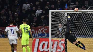 TER STEGEN LYON BARCELONA CHAMPIONS LEAGUE