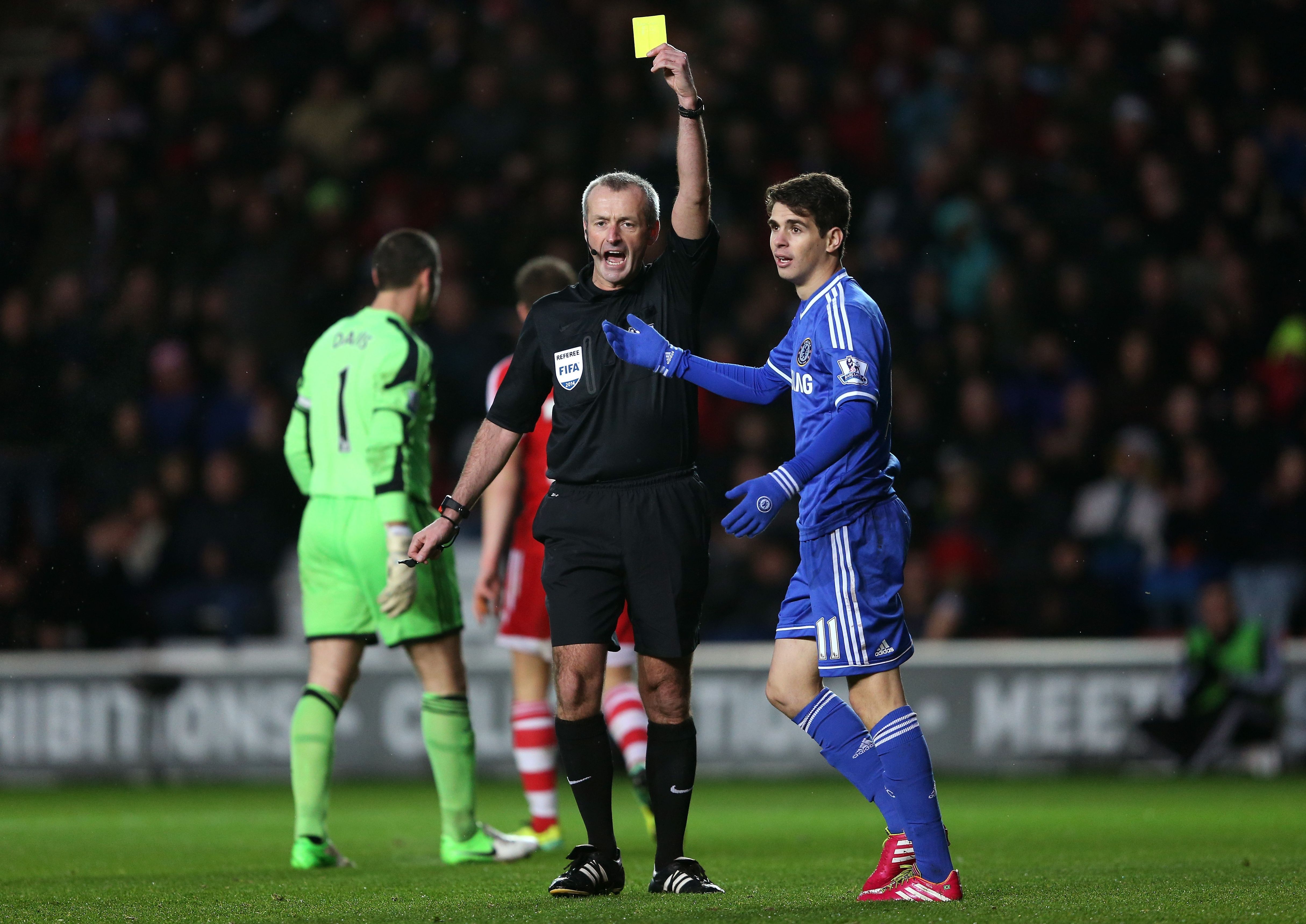 Chelsea midfielder Oscar booked for diving