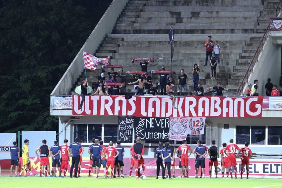 กองเชียร์ ไทยฮอนด้า