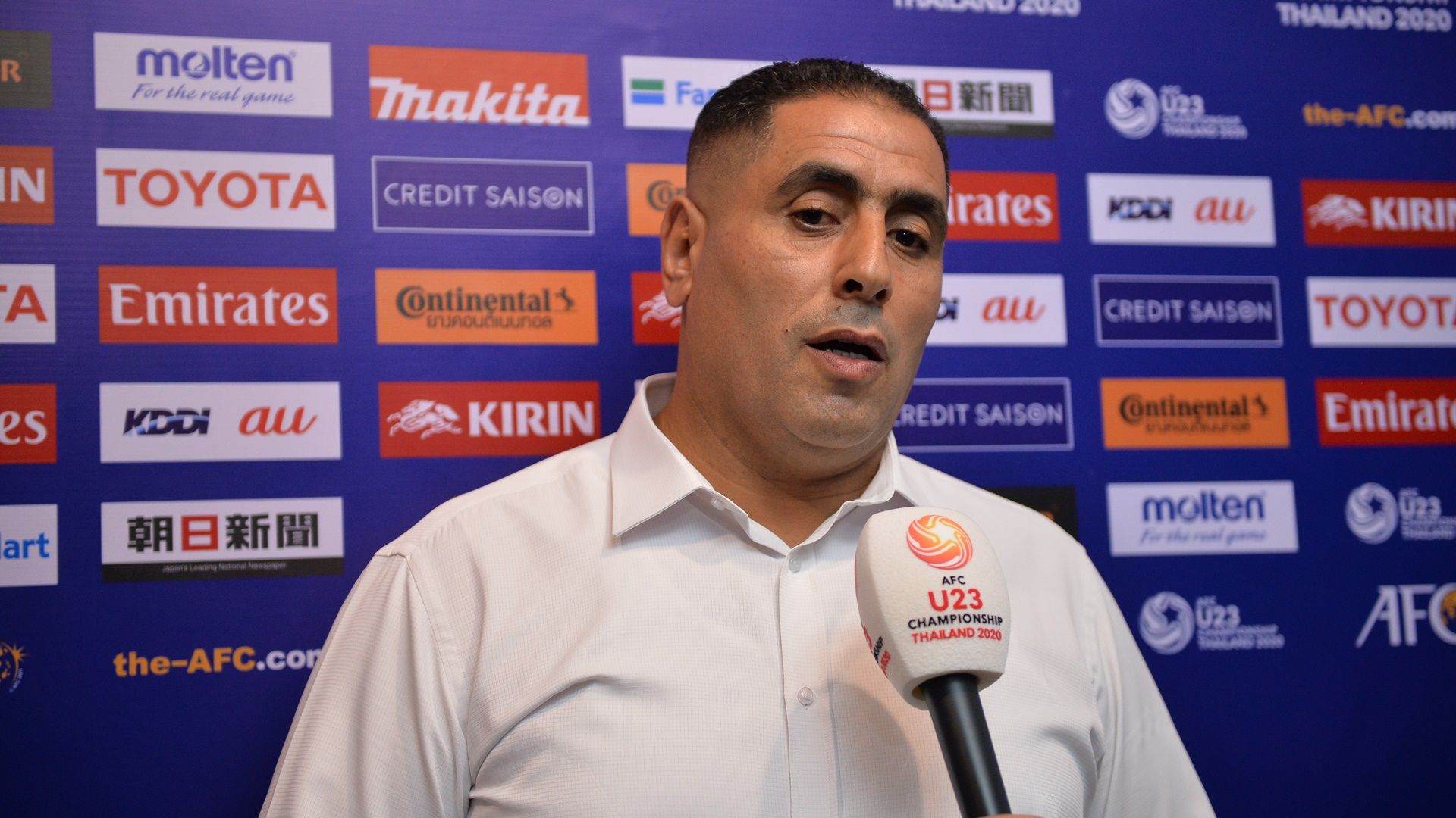 HLV Ahmed Abdel-Qader. Ahmed Abdel-Qader. U23 Jordan. U23 Vietnam. VCK U23 châu Á. Link xem bóng đá U23 Việt Nam. Xem bóng đá U23 Việt Nam vs U23 Jordan. U23 Jordan vs U23 Việt Nam. BXH U23 Việt Nam. Lịch phát sóng VCK U23 châu Á. Trọng tài V.League bắt chính trận đấu U23 Việt Nam
