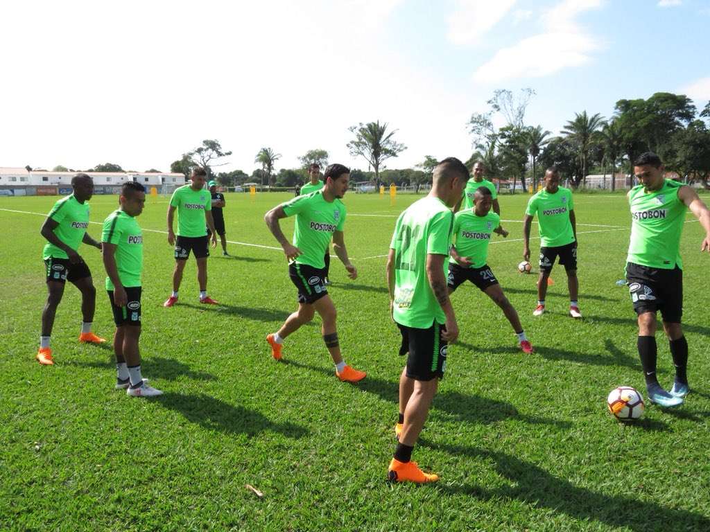 Atlético Nacional entrenamiento en Bolivia