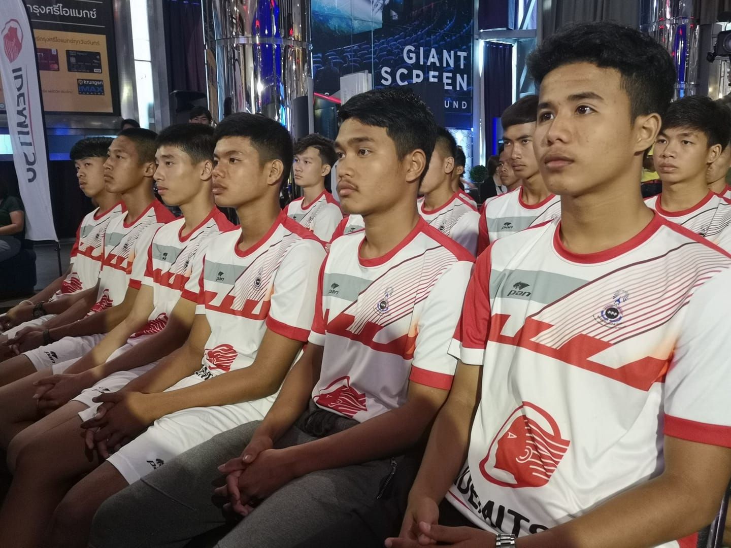 ตามรอย เจ กับ อิเคมิตสึ