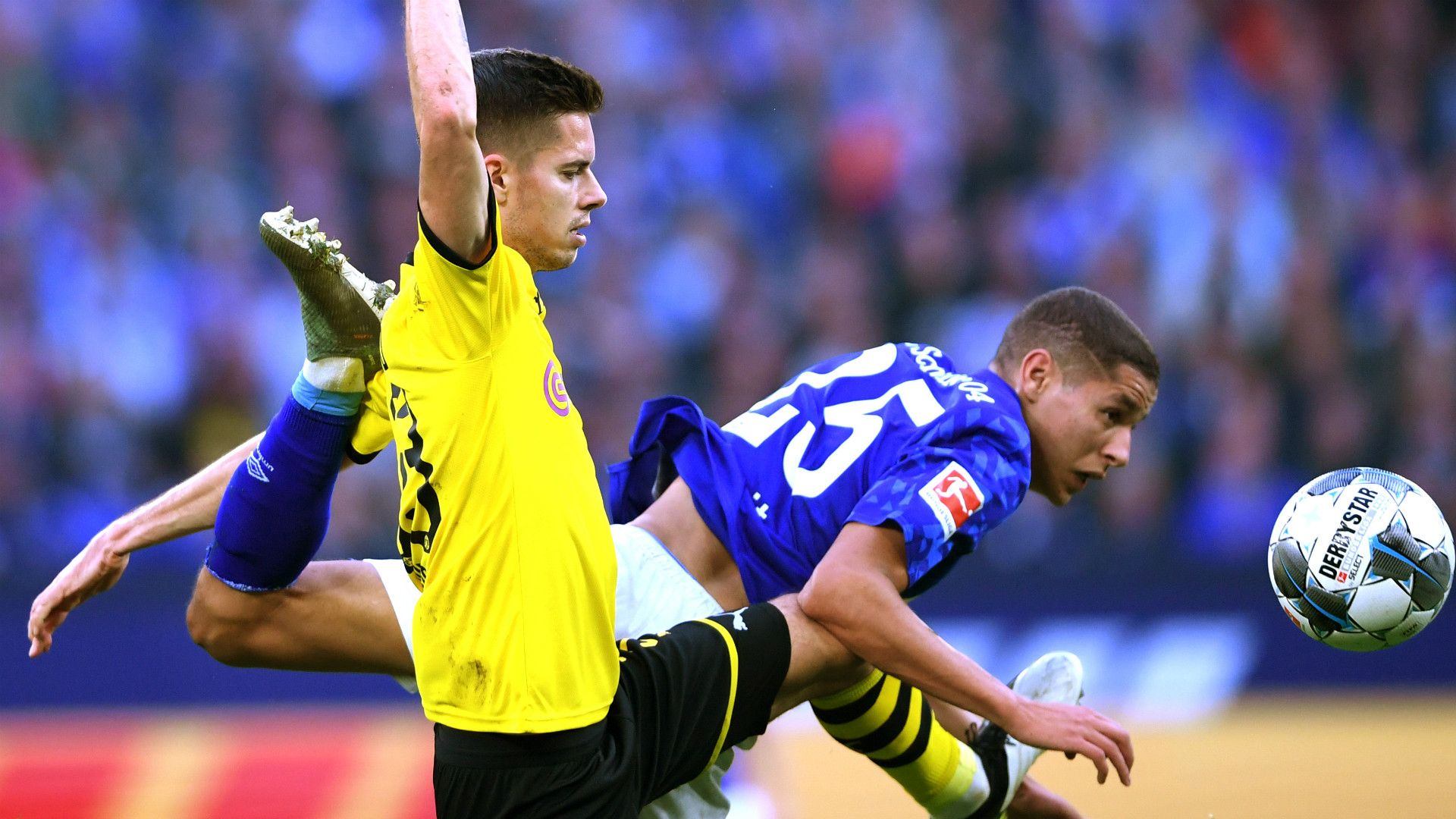 JULIAN WEIGL BORUSSIA DORTMUND