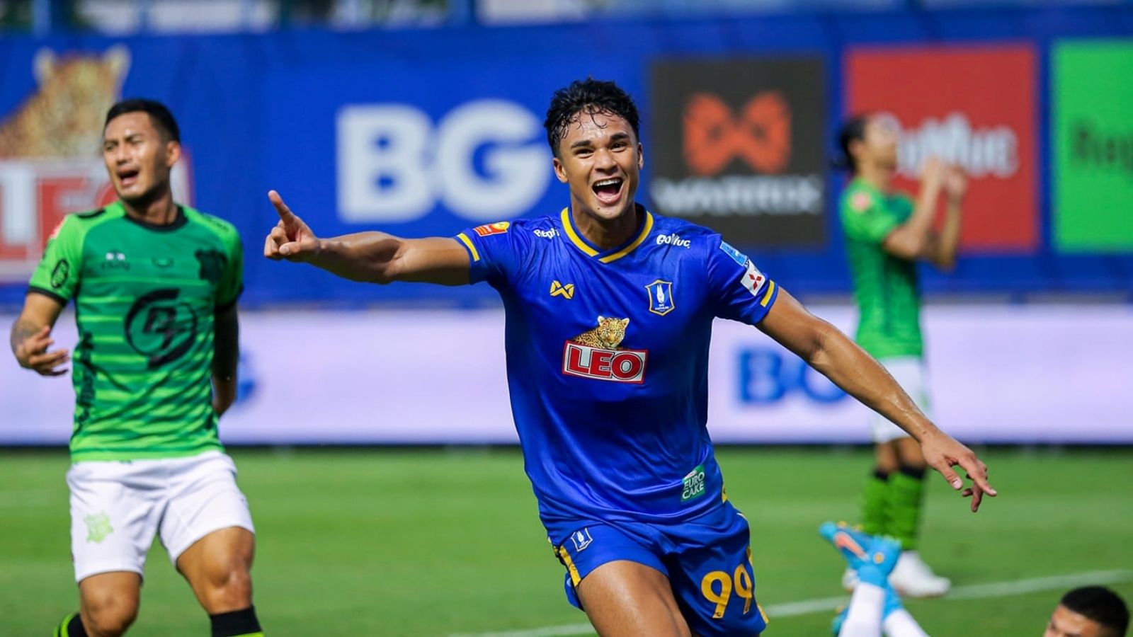 อิคห์ซาน ฟานดี้