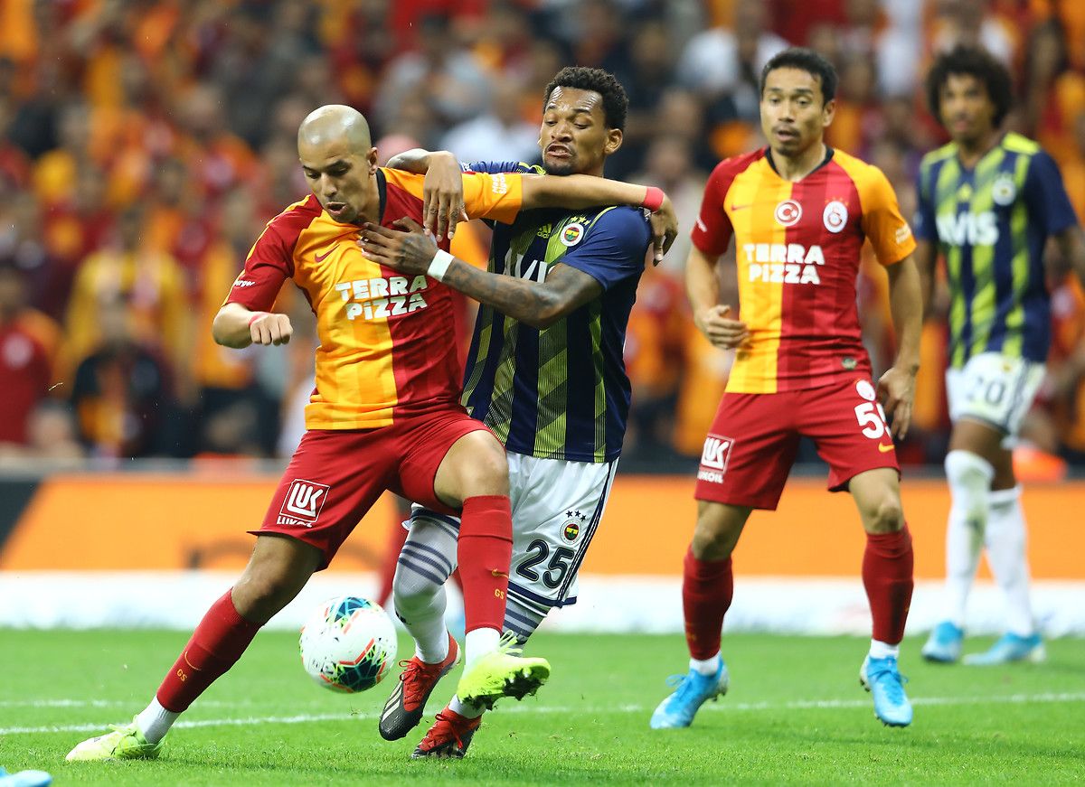 Sofiane Feghouli Jailson Galatasaray Fenerbahce 09/28/19