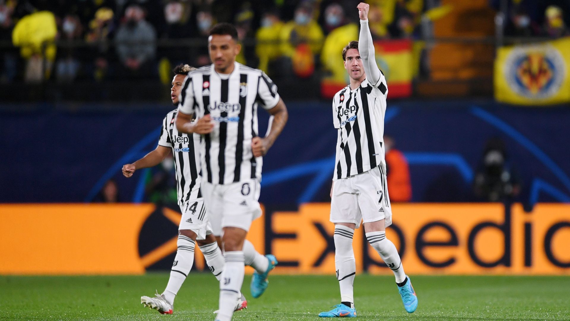 Vlahovic celebrating Villarreal Juventus