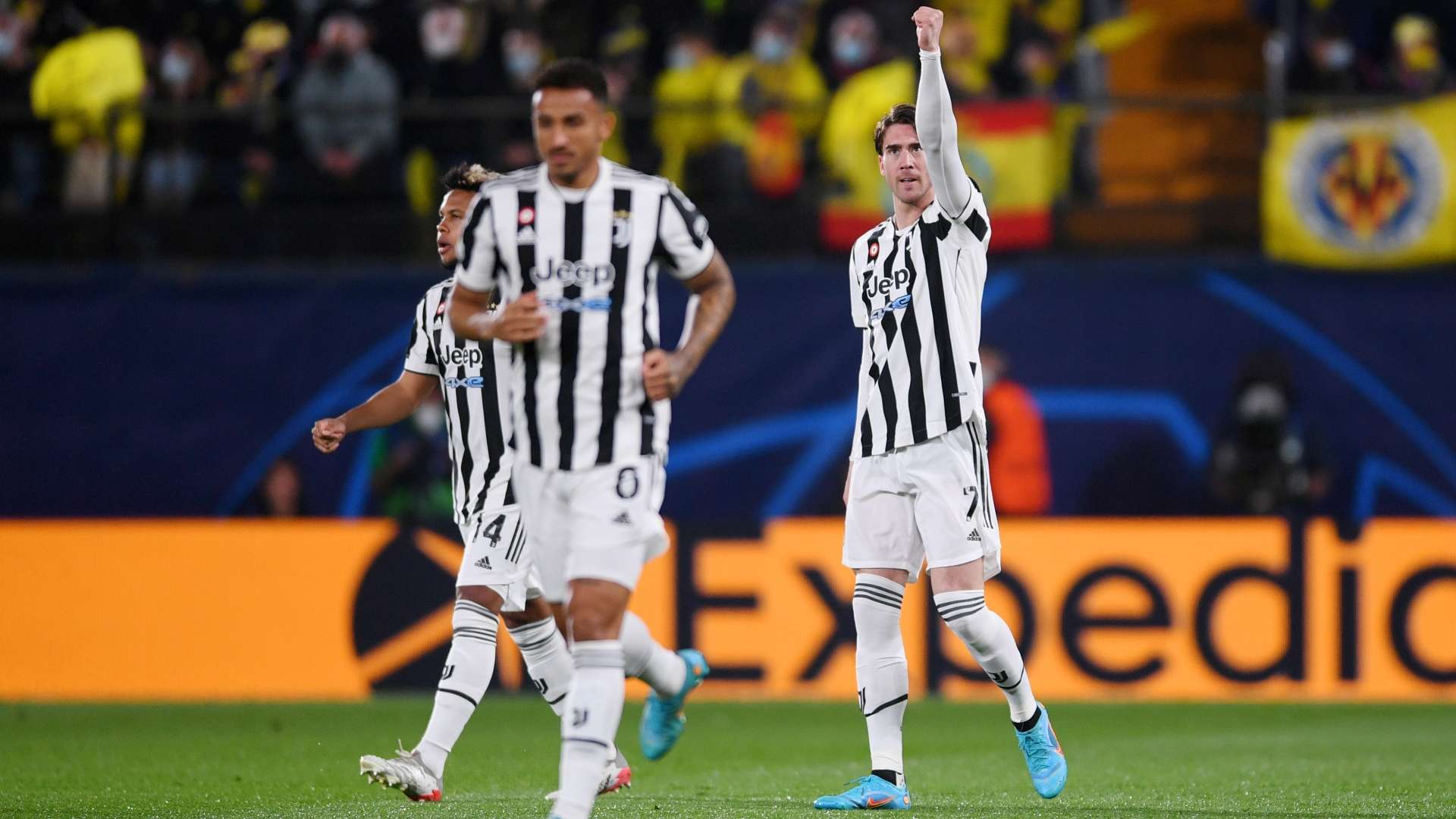 Vlahovic celebrating Villarreal Juventus
