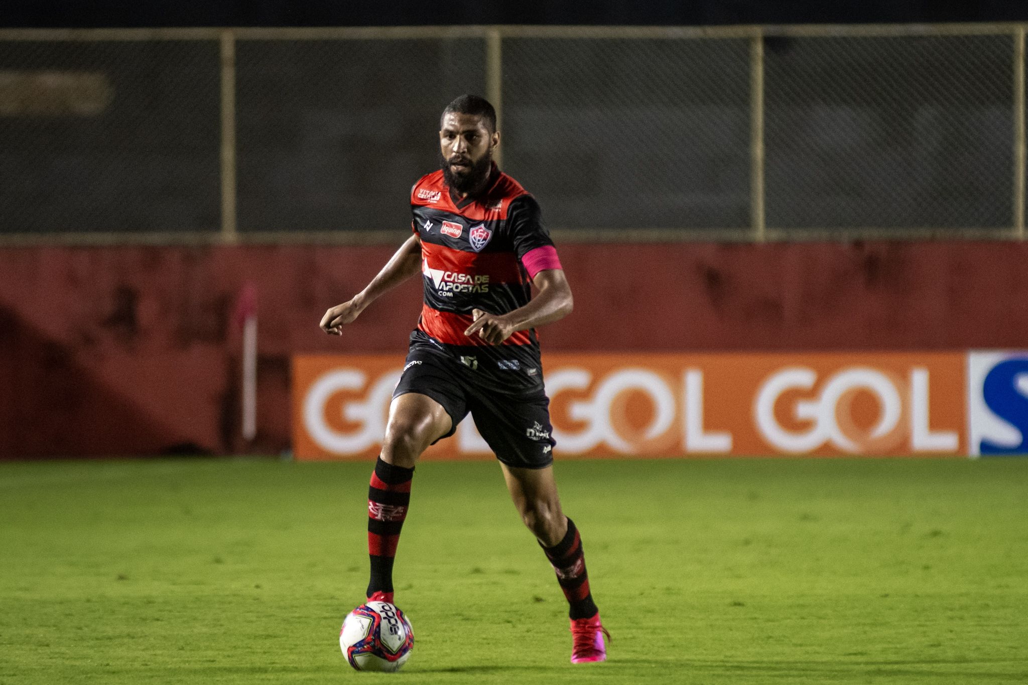 Wallace pelo Vitória