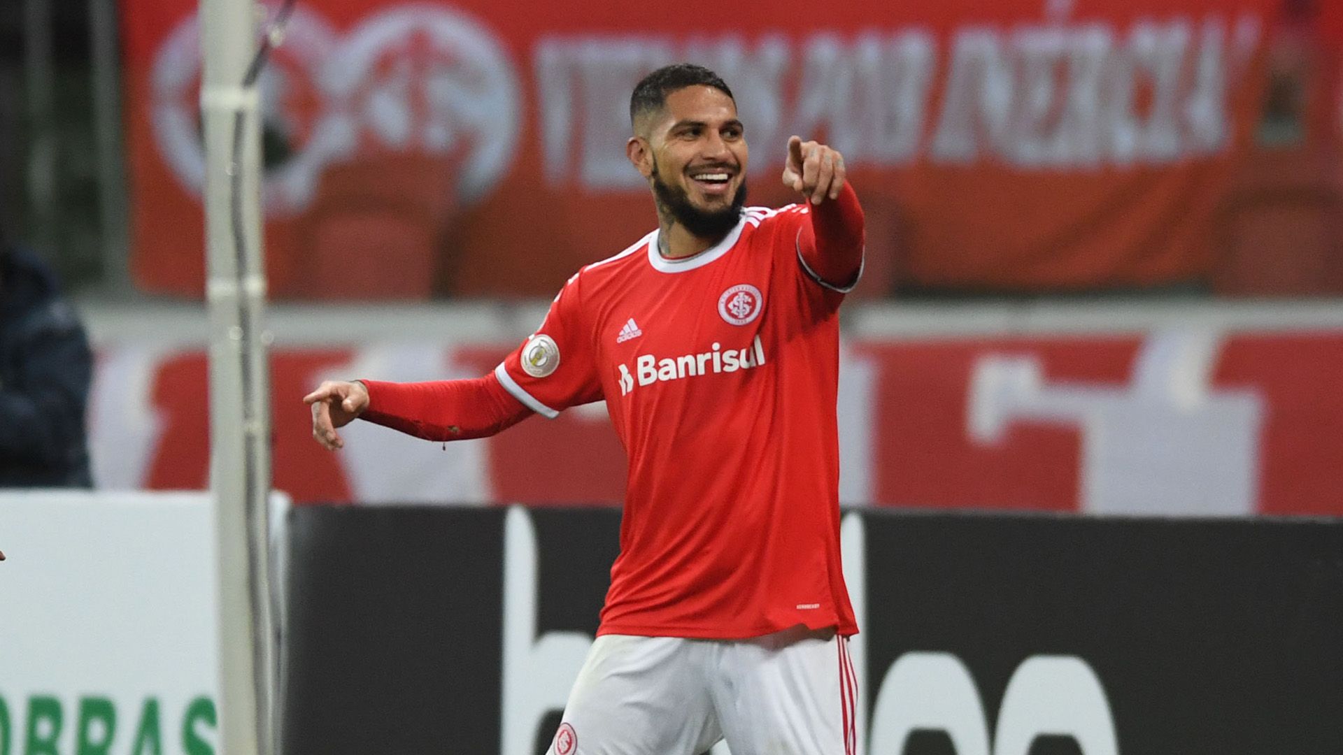 Paolo Guerrero Internacional Santos Brasileirão 13082020