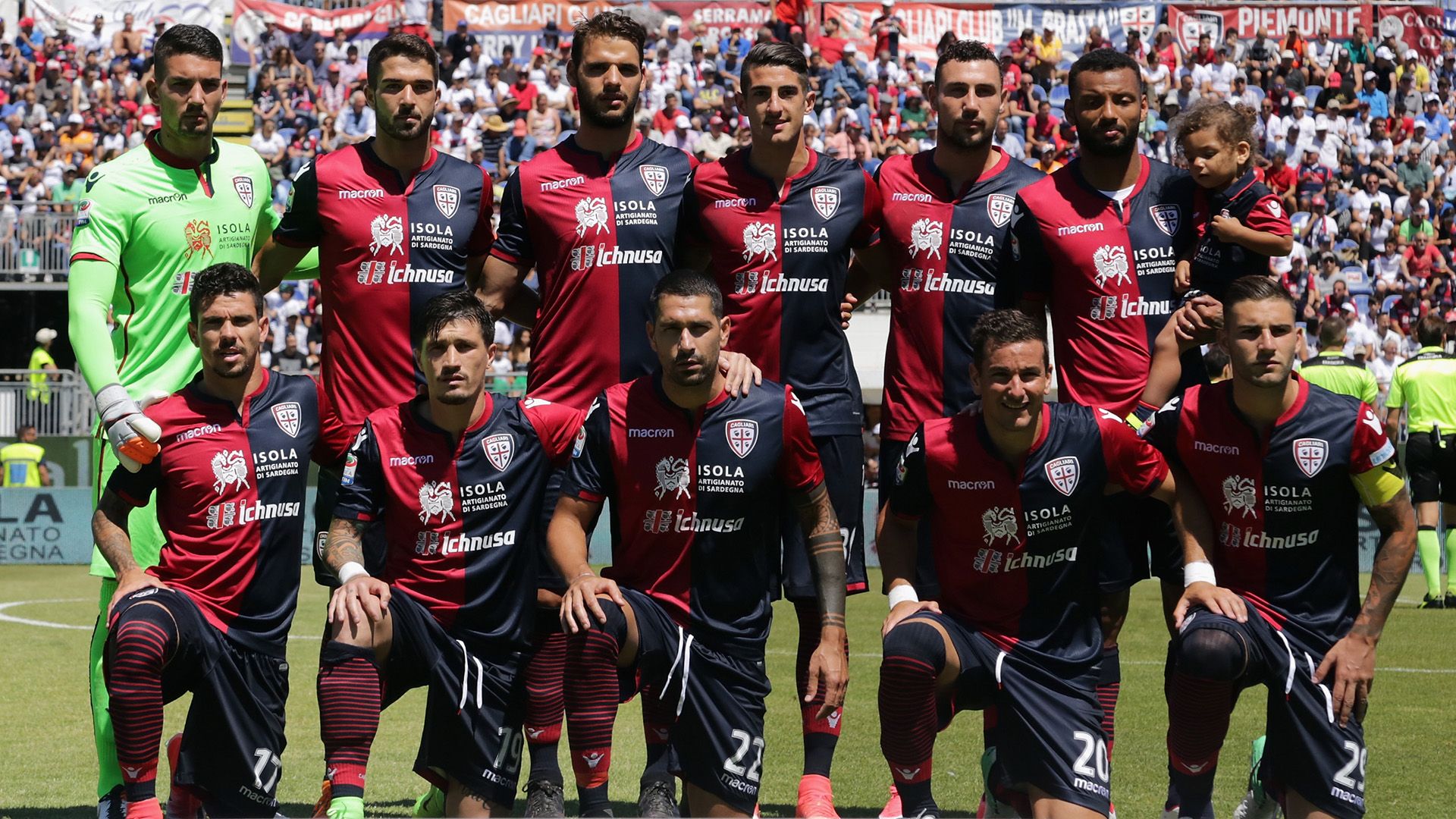 La nuova maglia del Cagliari 2017/18
