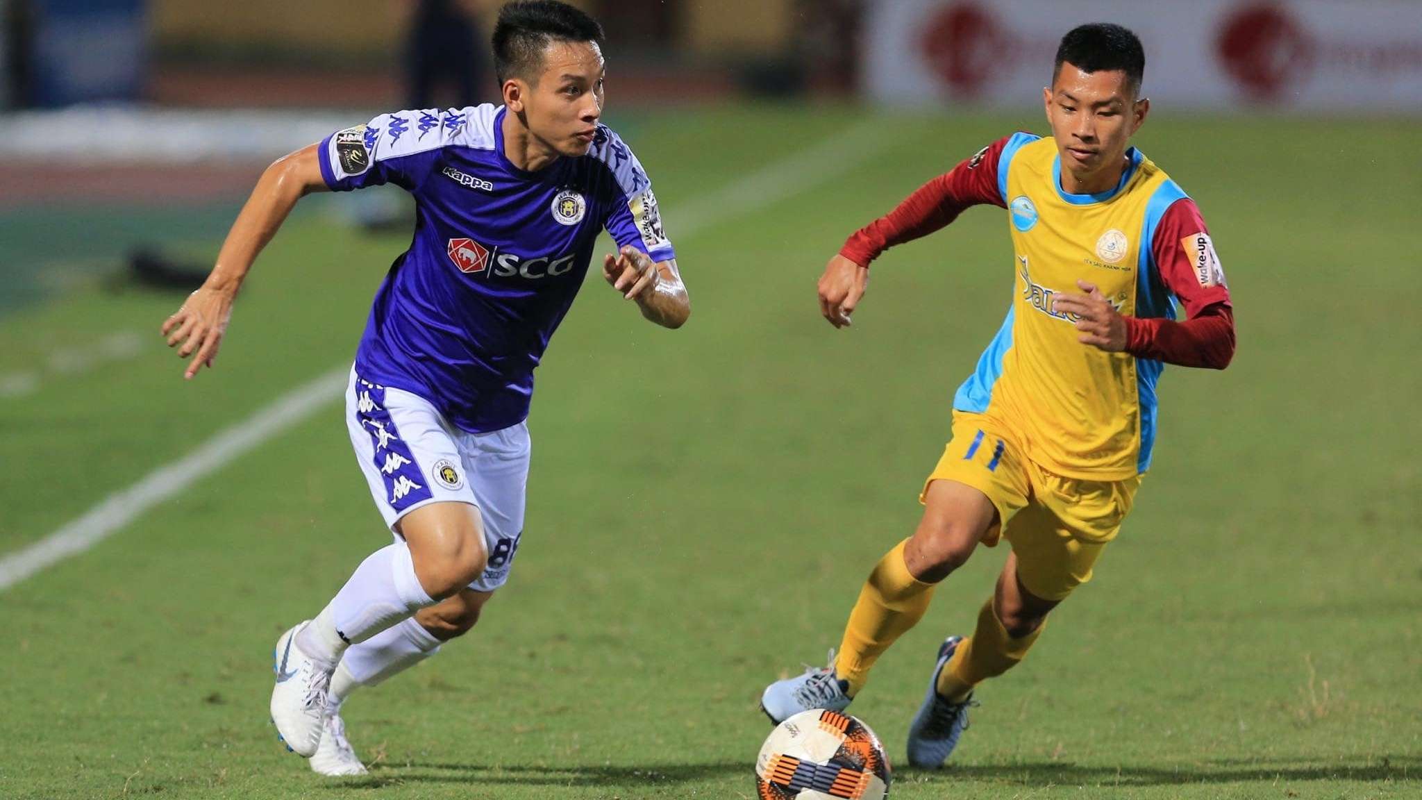 Do Hung Dung vs Pham Trum Tinh Ha Noi FC vs Sanna Khanh Hoa BVN Round 15 V.League 2019
