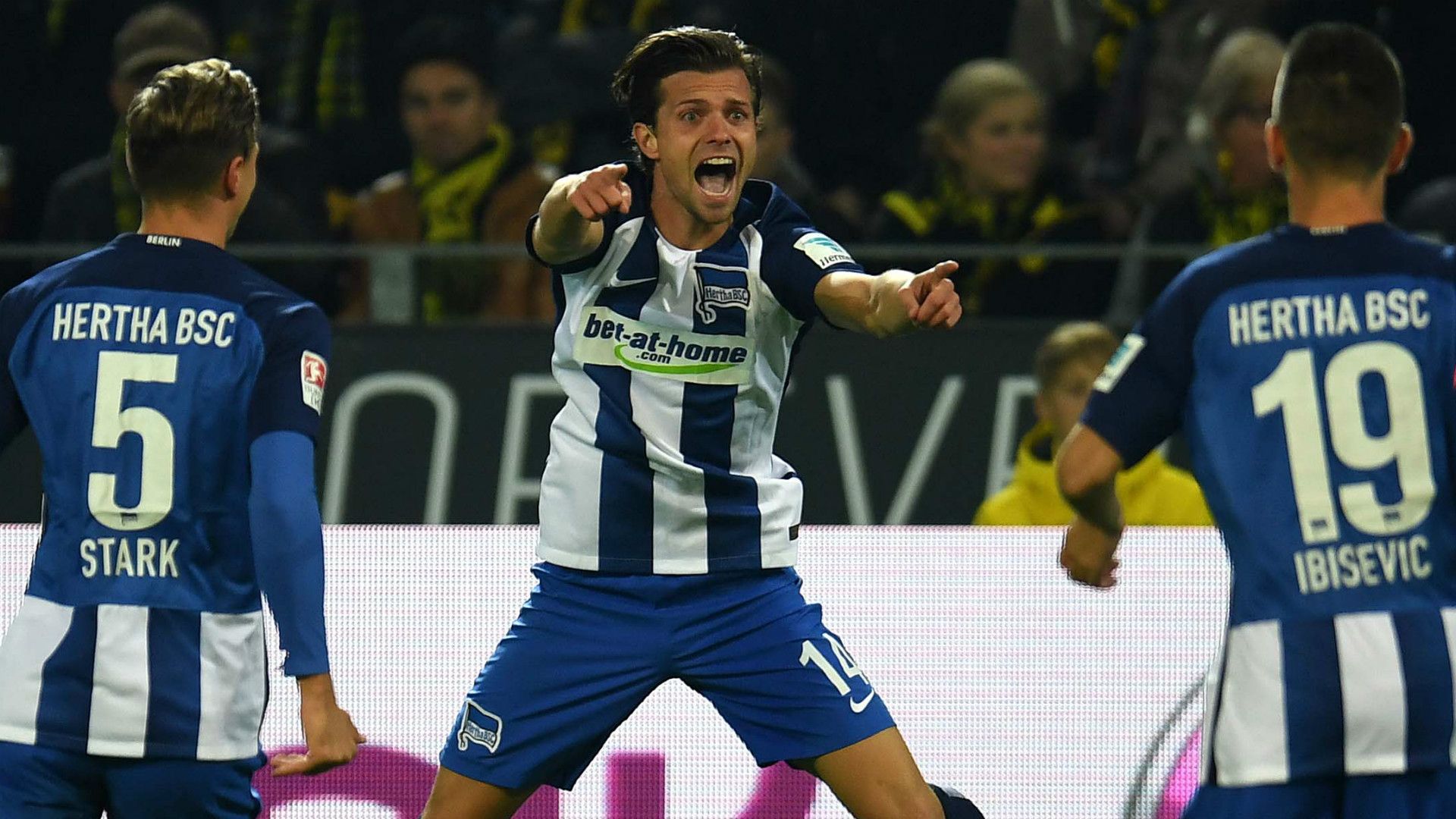 VALENTIN STOCKER HERTHA BSC BERLIN GERMAN BUNDESLIGA 14102016