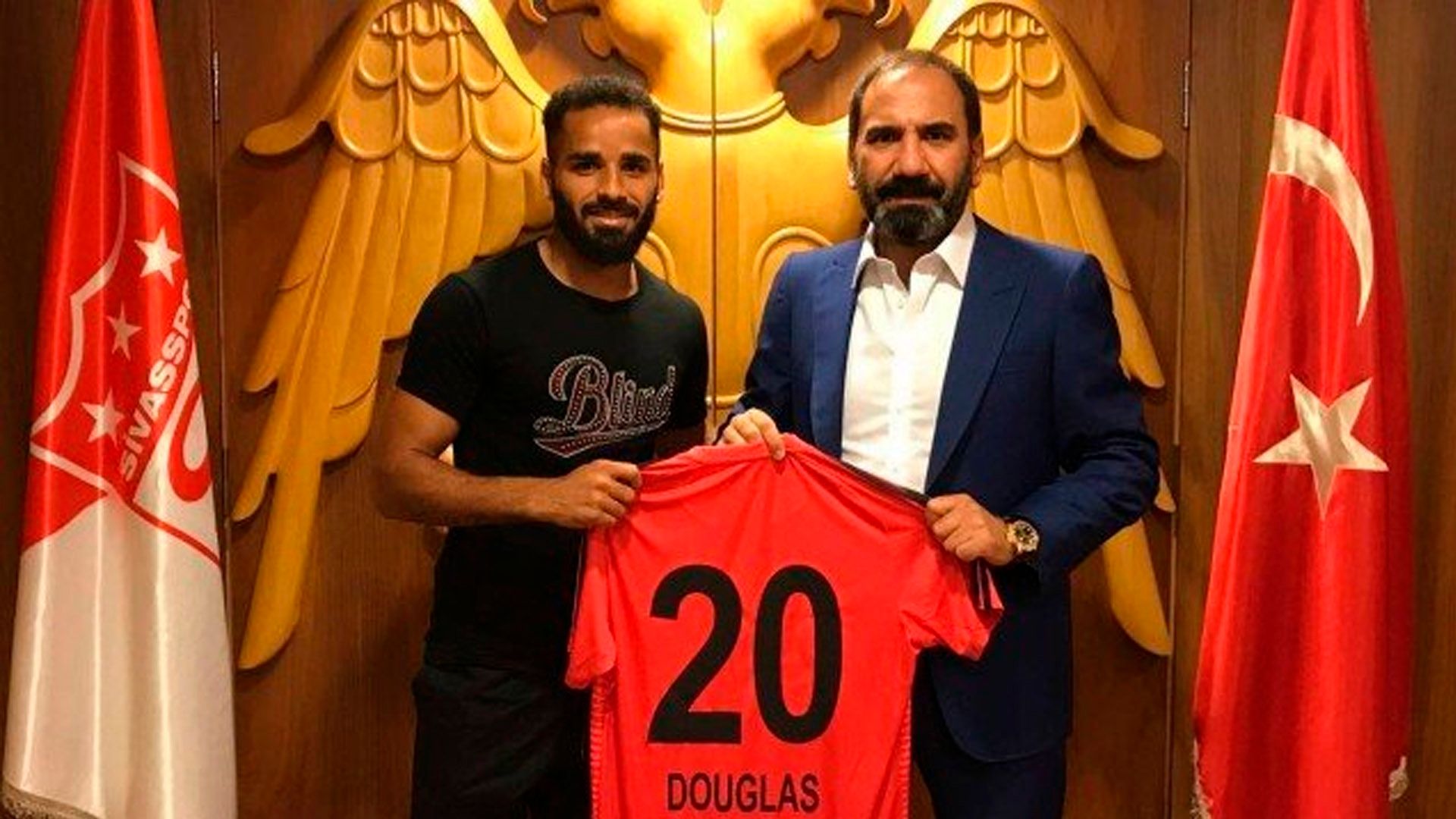 Douglas Sivasspor apresentação 25 07 18